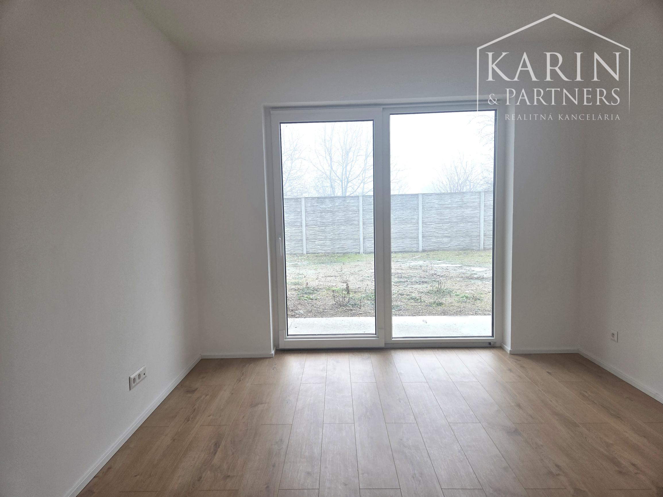 NOVOSTAVBA, moderný 4-izbový bungalov, Veľké Blahovo