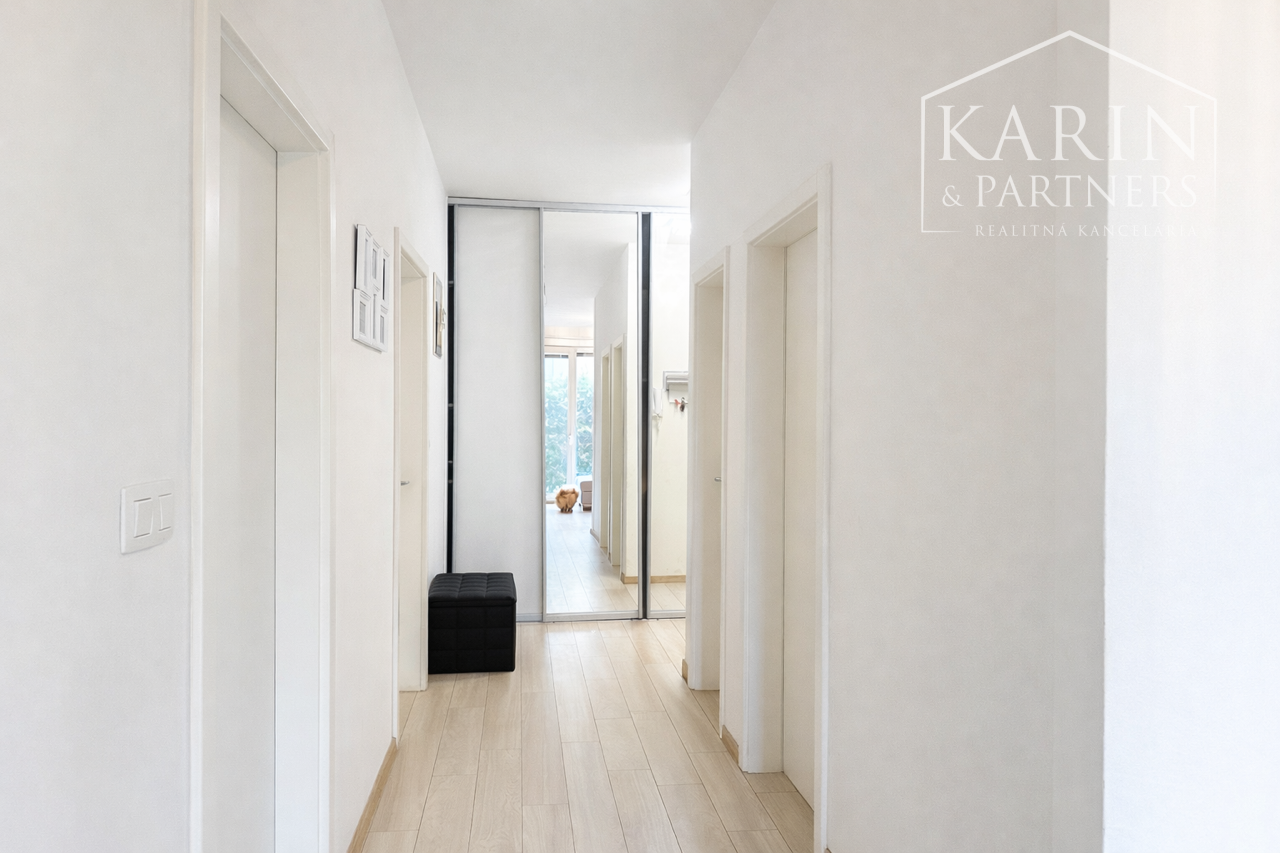 3 izbový byt so záhradou v Malinove na predaj