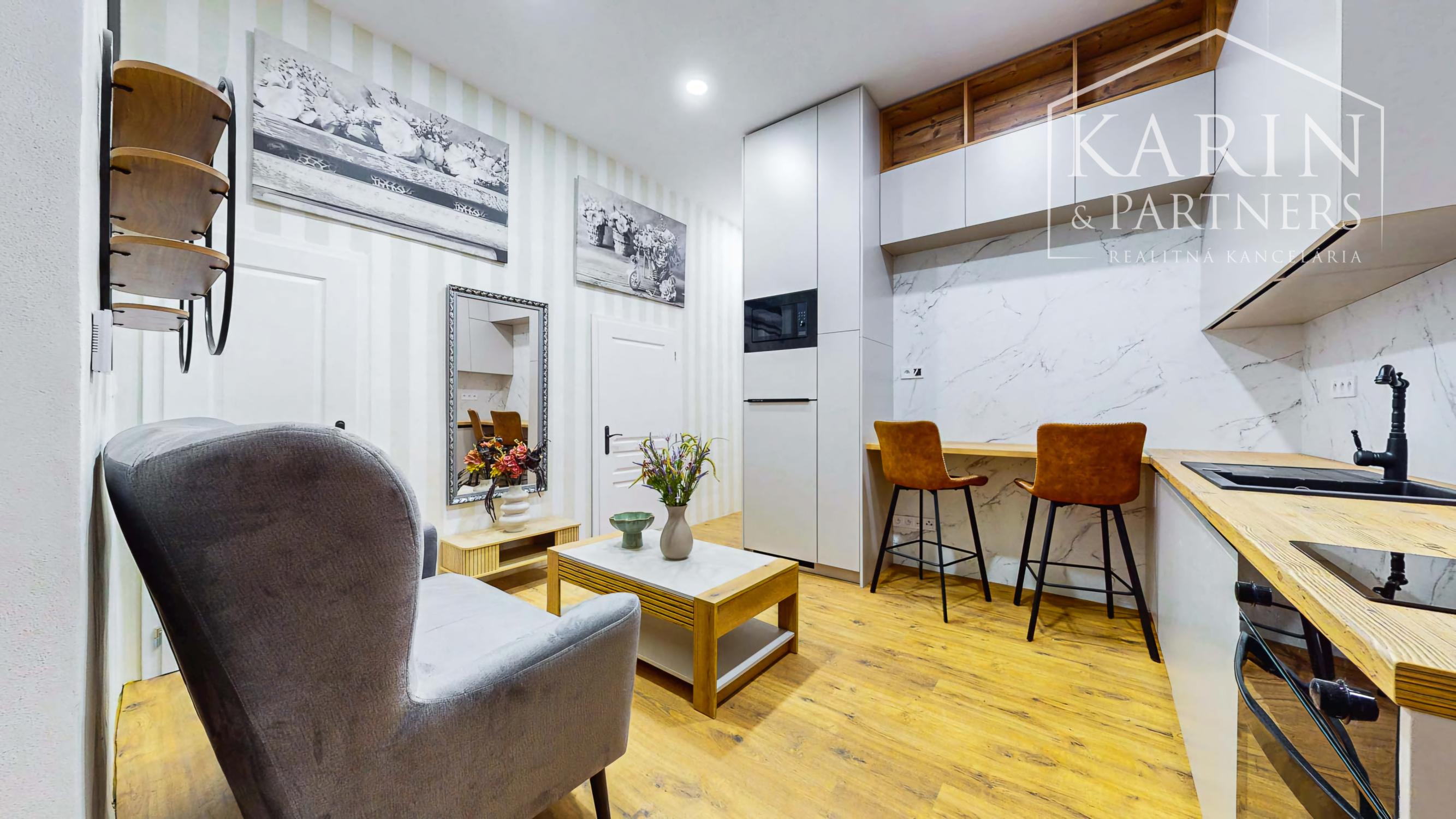 Váš súkromný kúsok histórie v Banskej Štiavnici – Kompletne zrekonštruovaný a zariadený byt