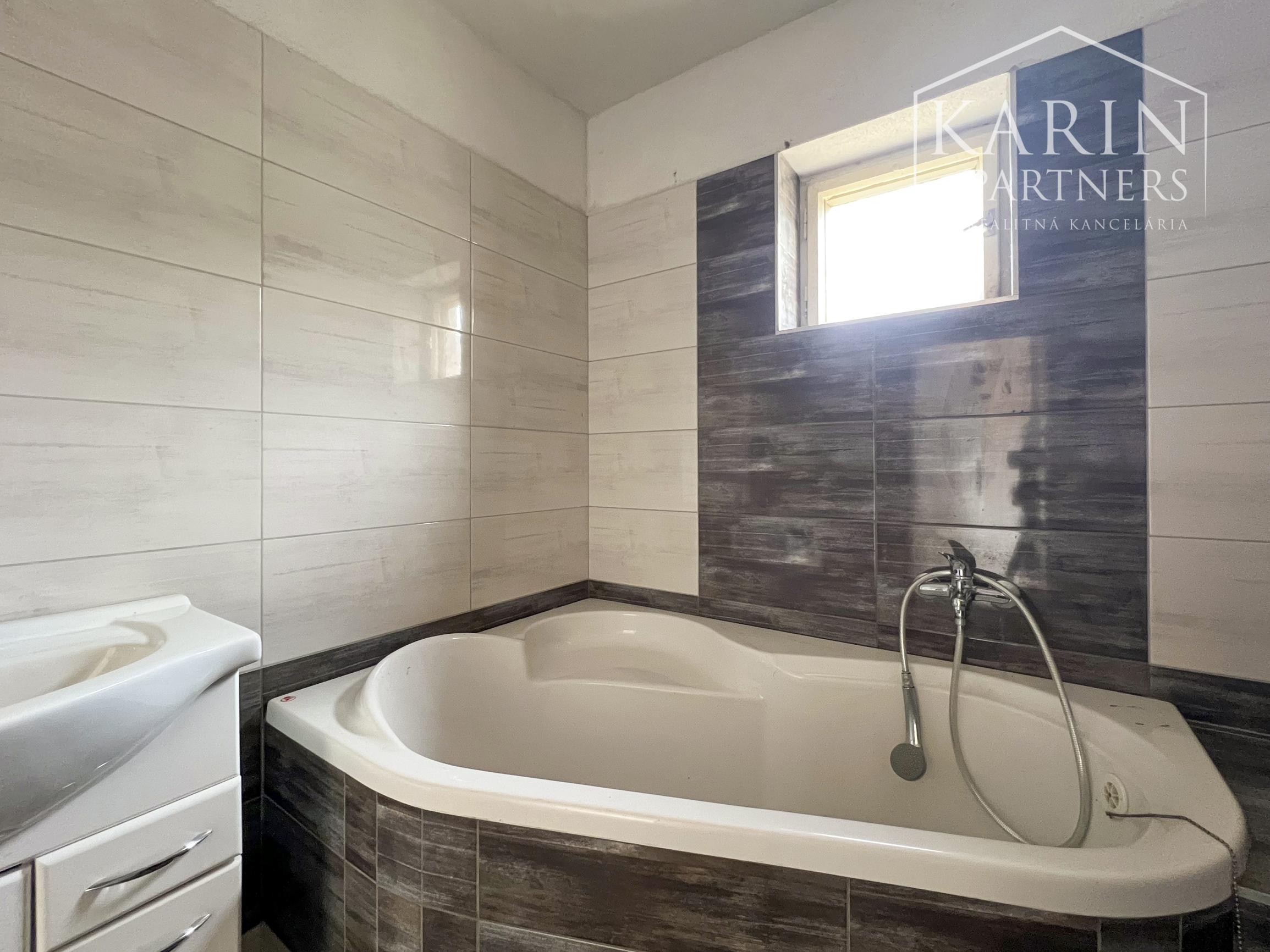 3-izbový rodinný dom v tichej uličke