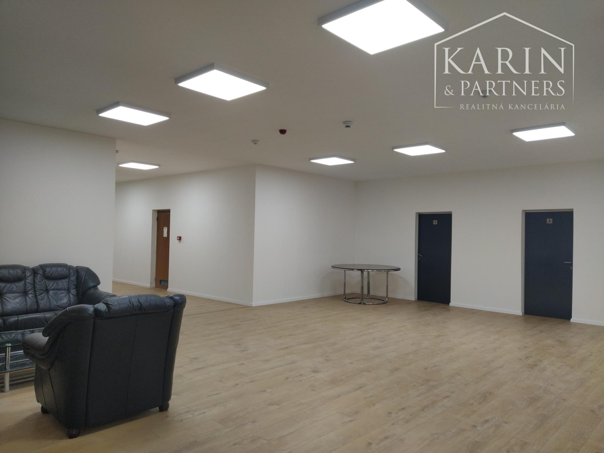 LEN: 295€/ mesiac! Prenájom kancelária 29,5 m2, ul. Polianky, BA IV., Dúbravka.