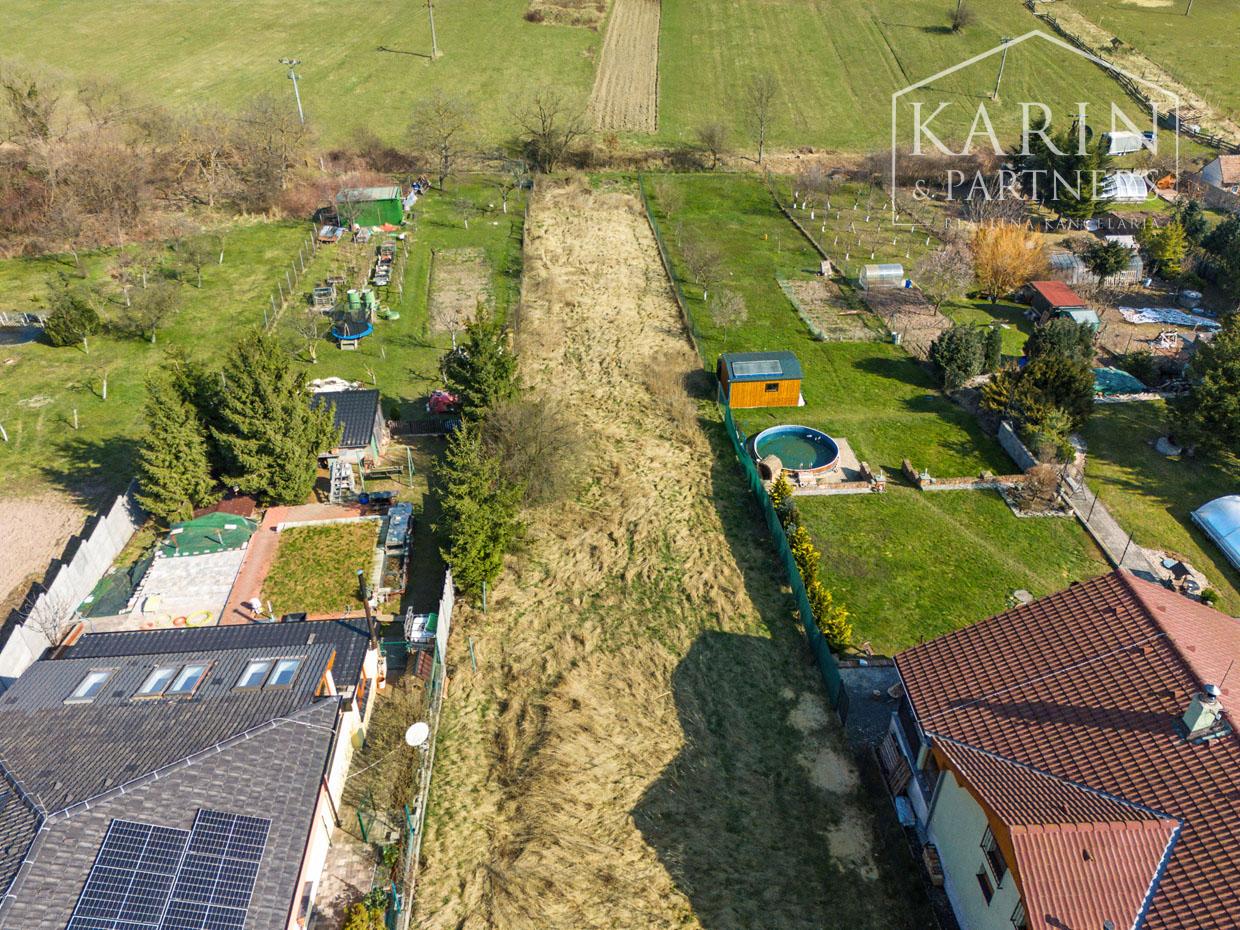 Stavebný pozemok s rozlohou 1758 m² v obci Lošonec.