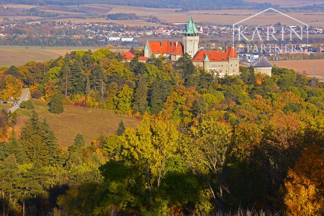 Stavebný pozemok s rozlohou 1758 m² v obci Lošonec.