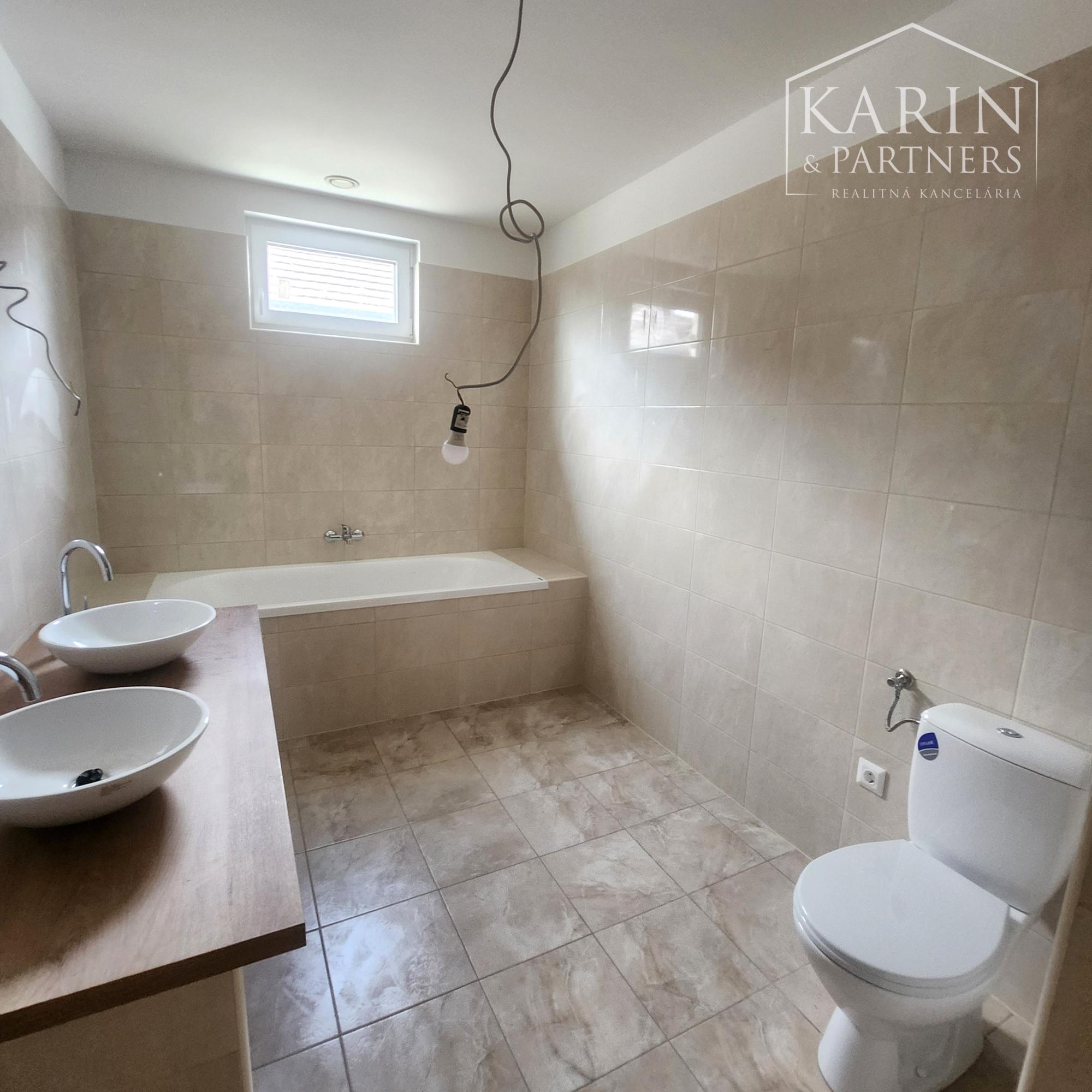 Predaj - Rodinné  domy,  3 a 4 izbové, nízko-energetické novostavby ,,Typ Bungalov“ RAJKA - Maďarsko