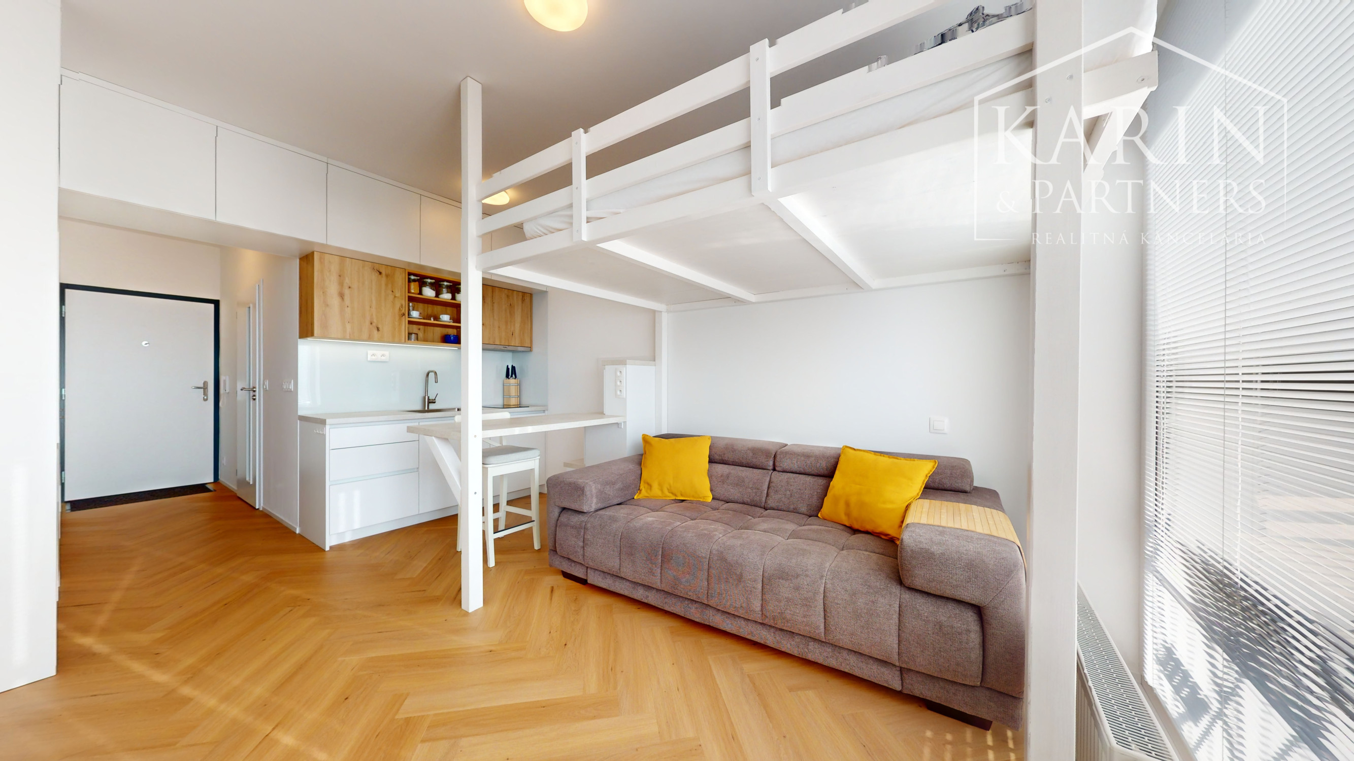 KOMPLETNE ZARIADENÝ 1I BYT S BALKÓNOM A PARKOVACÍM MIESTOM