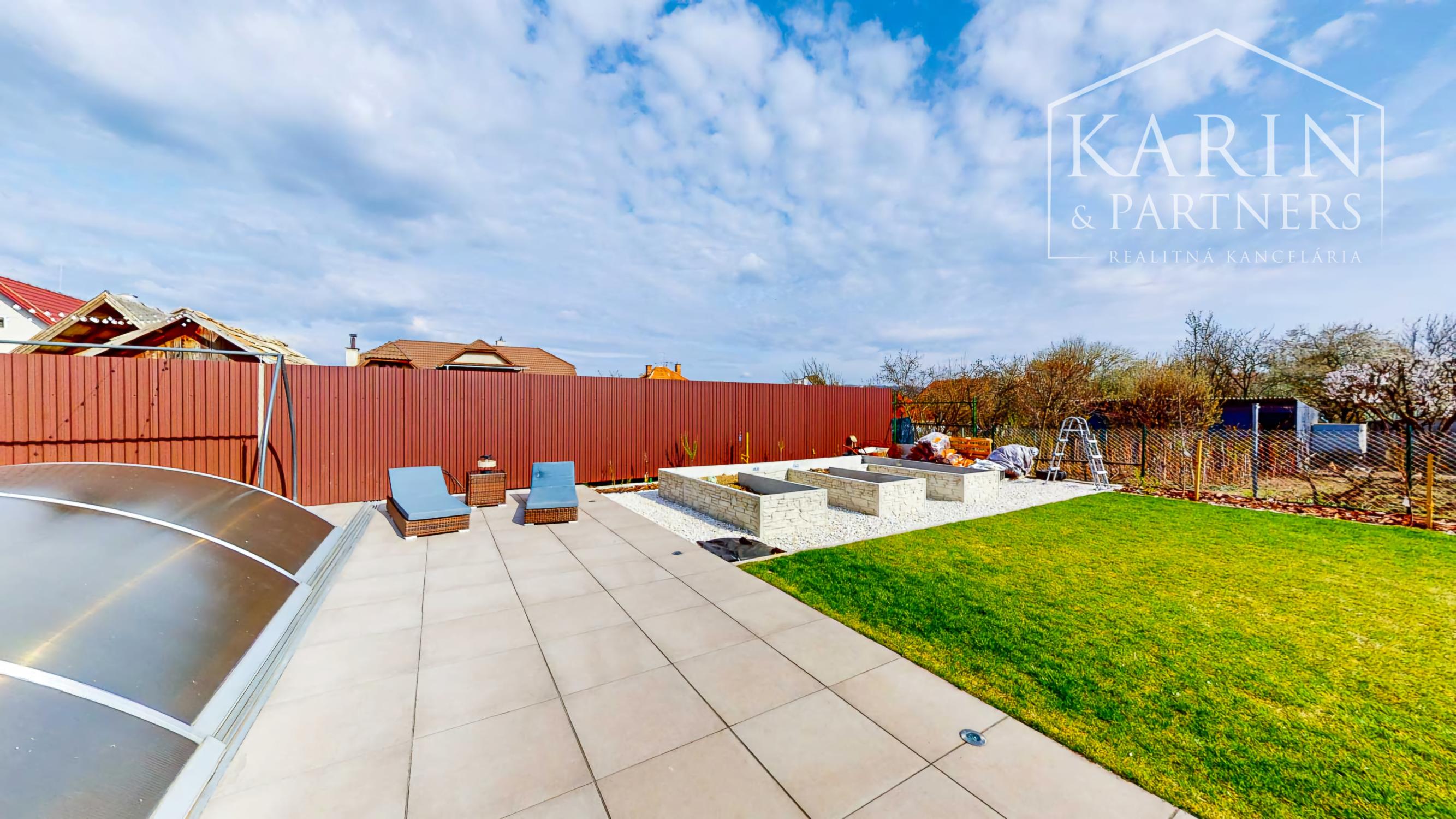 Váš súkromný wellness rezort v Krupine – Kompletne zrekonštruovaný nadštandardný rodinný dom s krytým bazénom a vlastným SPA