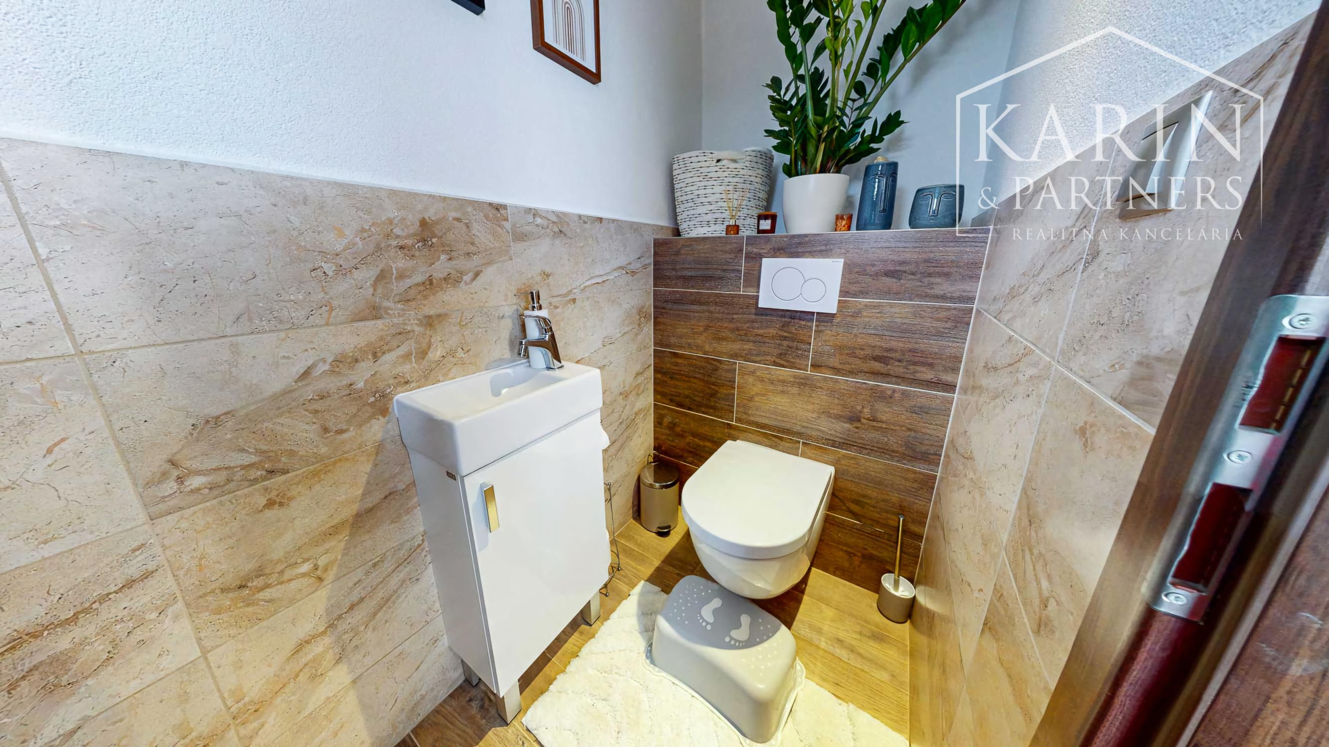 Váš súkromný wellness rezort v Krupine – Kompletne zrekonštruovaný nadštandardný rodinný dom s krytým bazénom a vlastným SPA