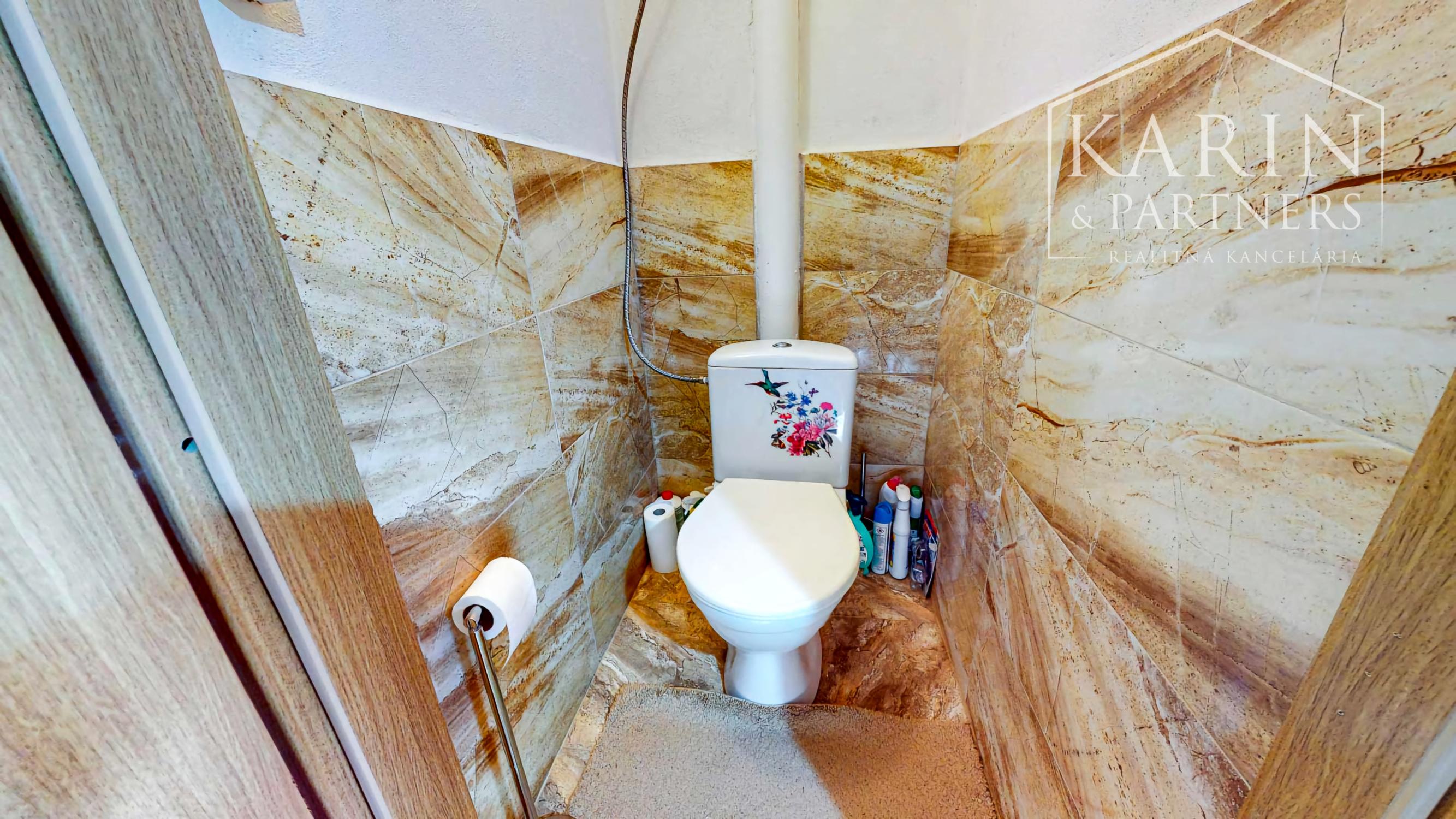 Váš súkromný wellness rezort v Krupine – Kompletne zrekonštruovaný nadštandardný rodinný dom s krytým bazénom a vlastným SPA