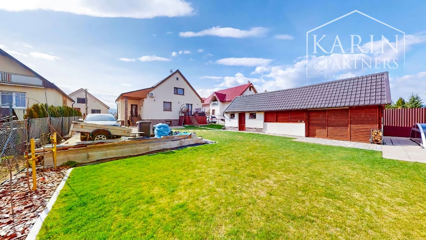 Váš súkromný wellness rezort v Krupine – Kompletne zrekonštruovaný nadštandardný rodinný dom s krytým bazénom a vlastným SPA