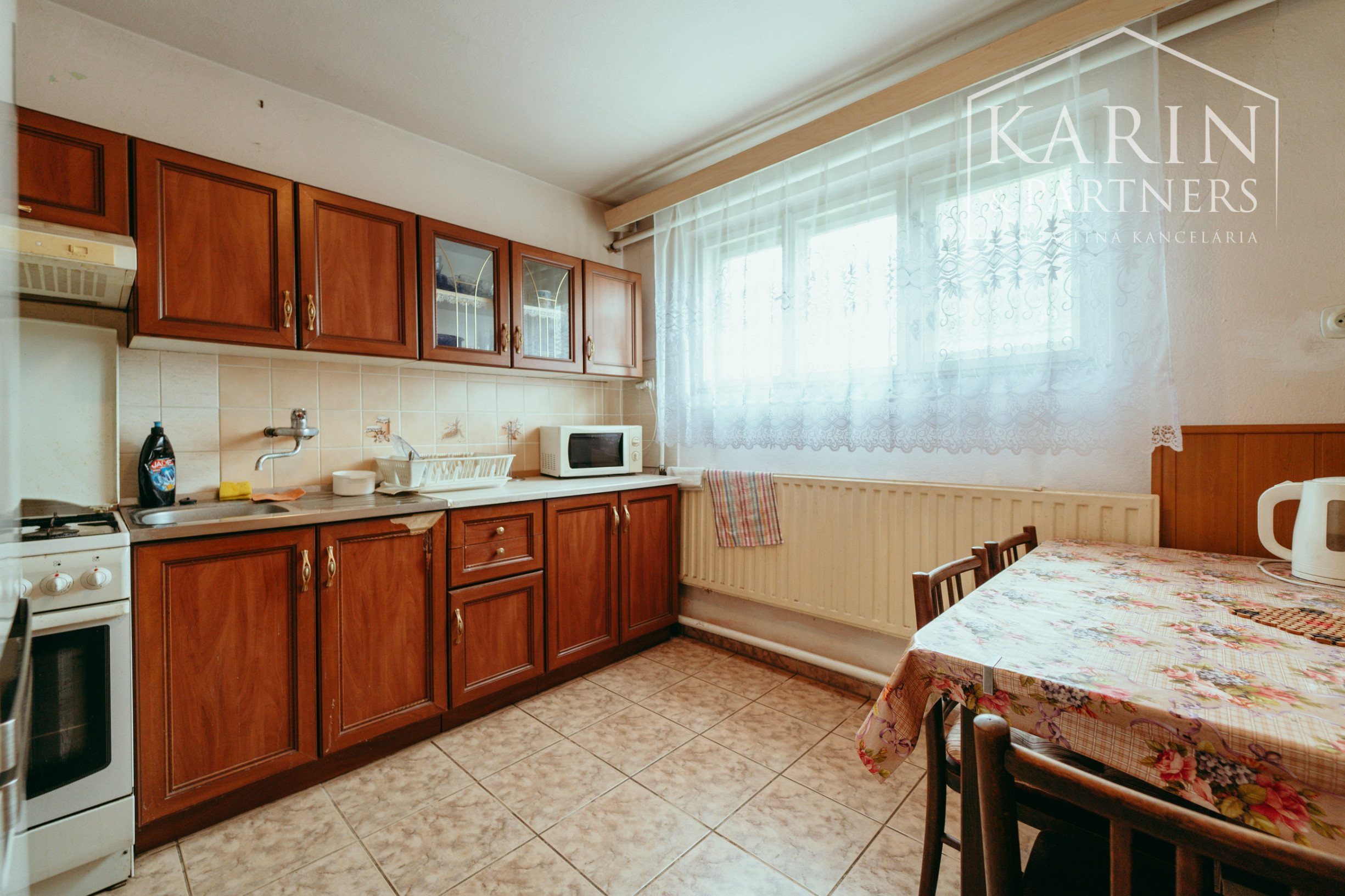 6i dvojgeneračný rodinný dom v obci Smolinské