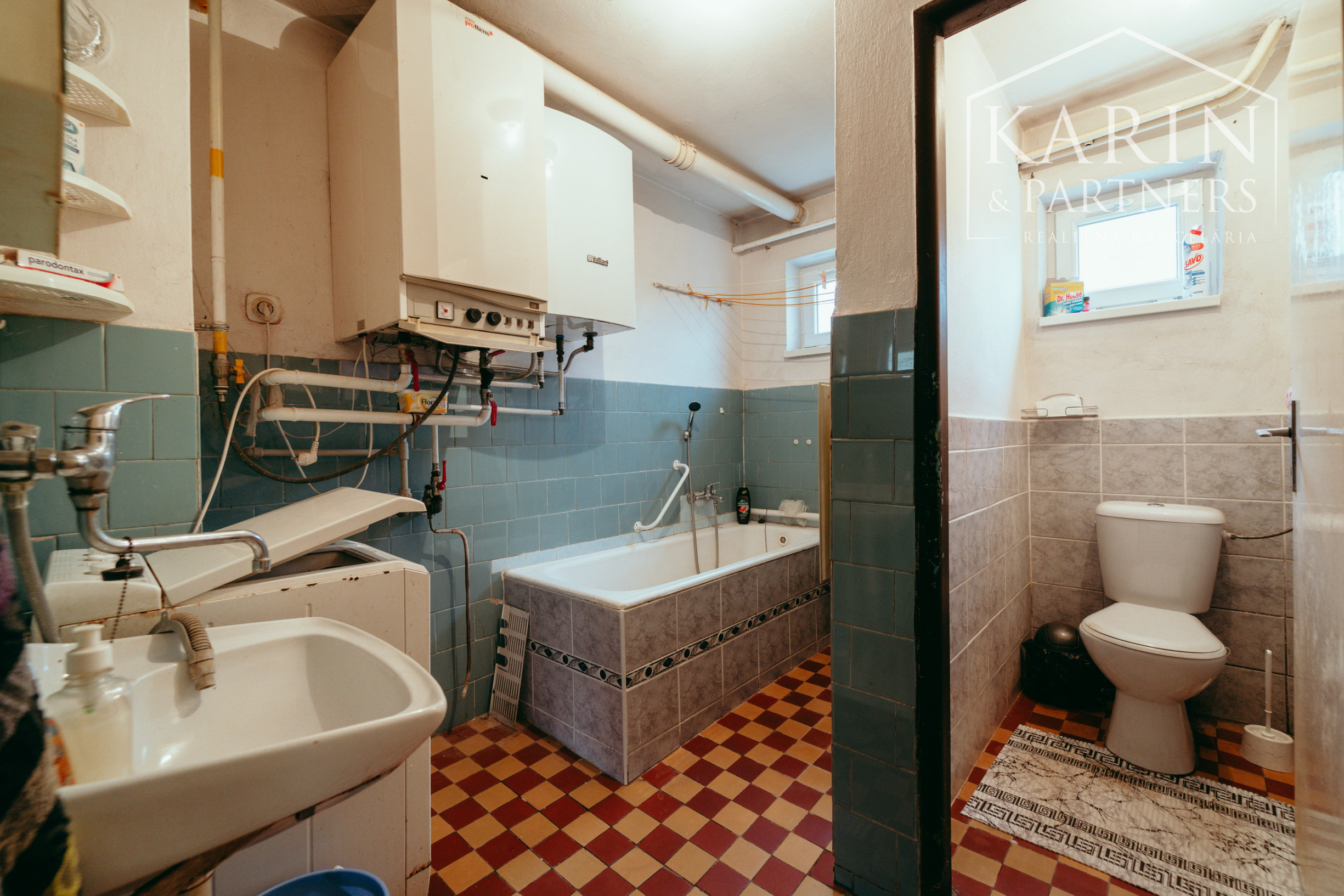 6i dvojgeneračný rodinný dom v obci Smolinské