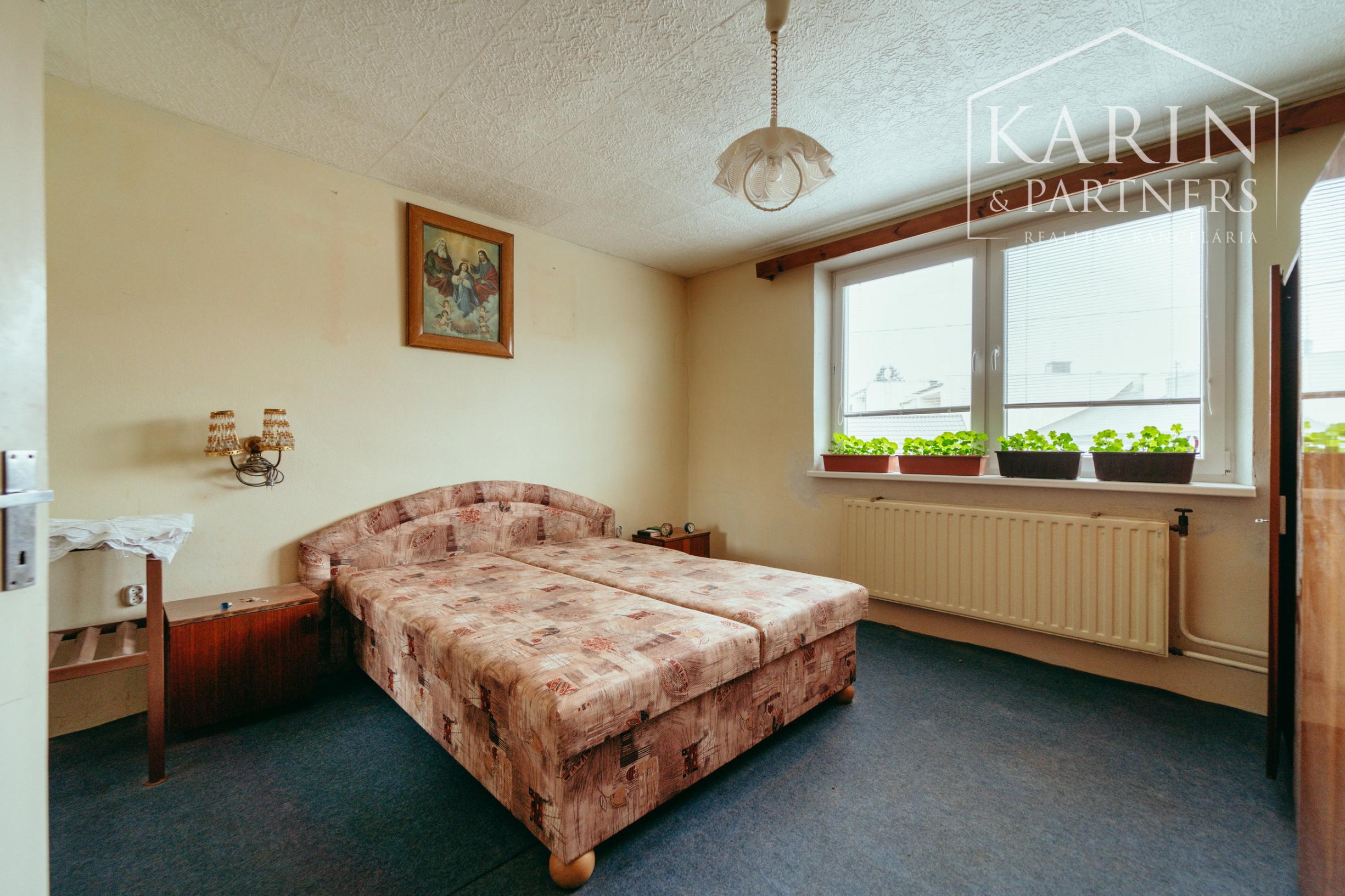 6i dvojgeneračný rodinný dom v obci Smolinské