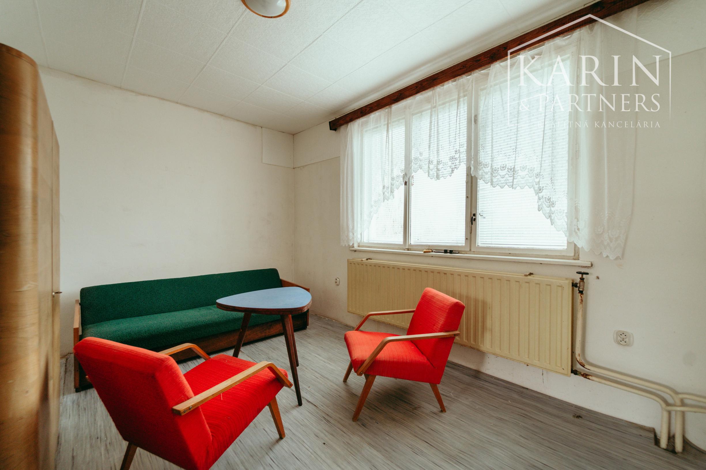 6i dvojgeneračný rodinný dom v obci Smolinské