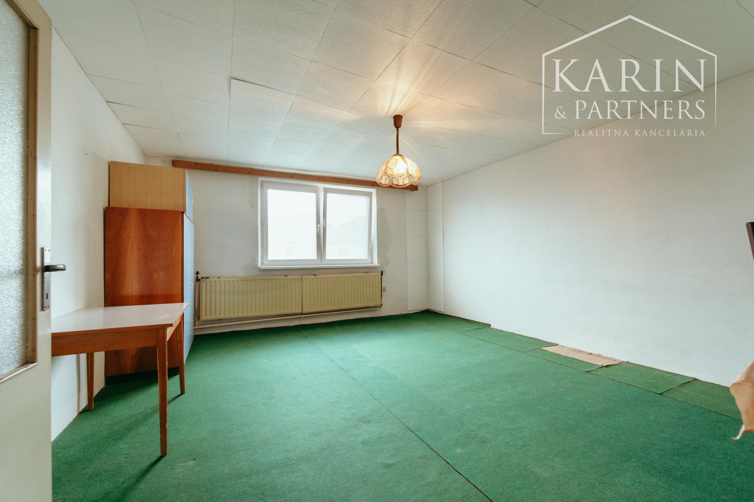 6i dvojgeneračný rodinný dom v obci Smolinské