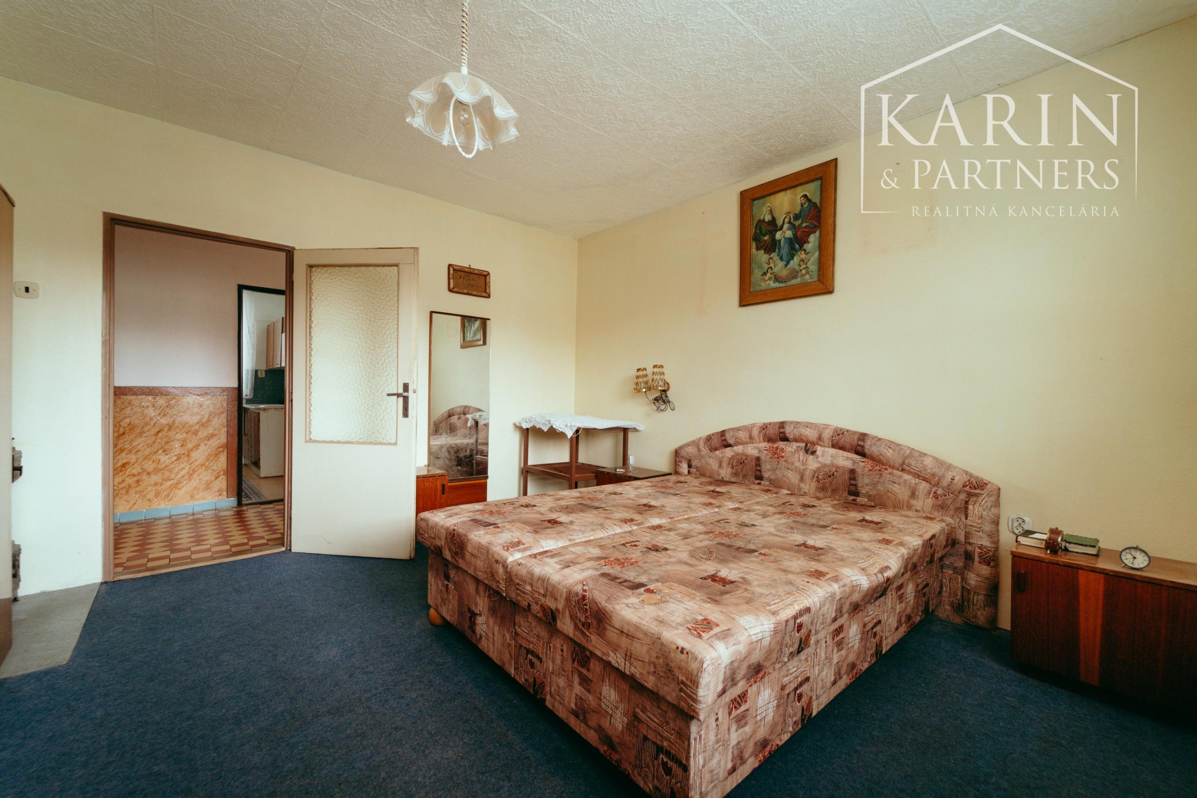 6i dvojgeneračný rodinný dom v obci Smolinské