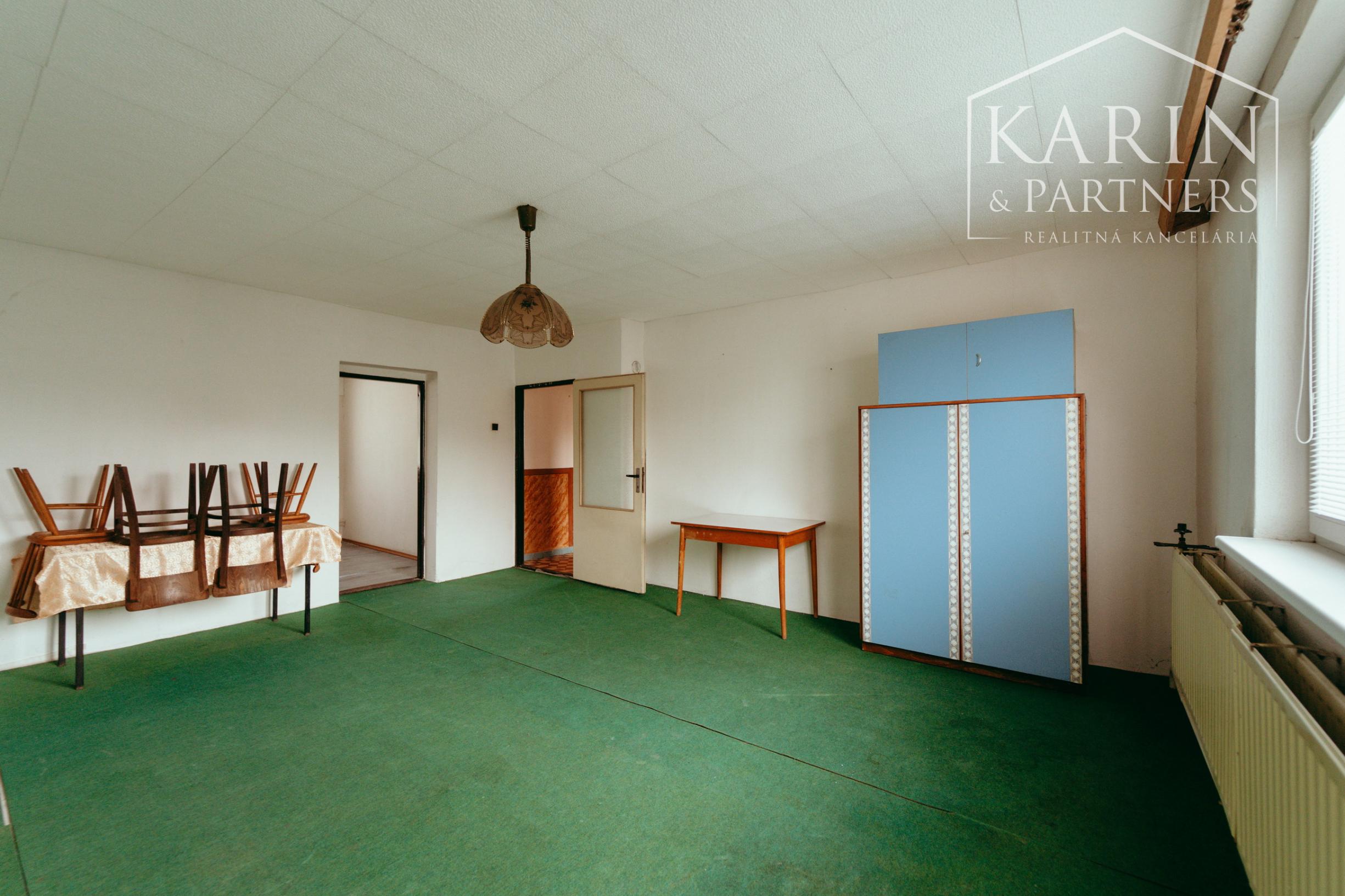 6i dvojgeneračný rodinný dom v obci Smolinské