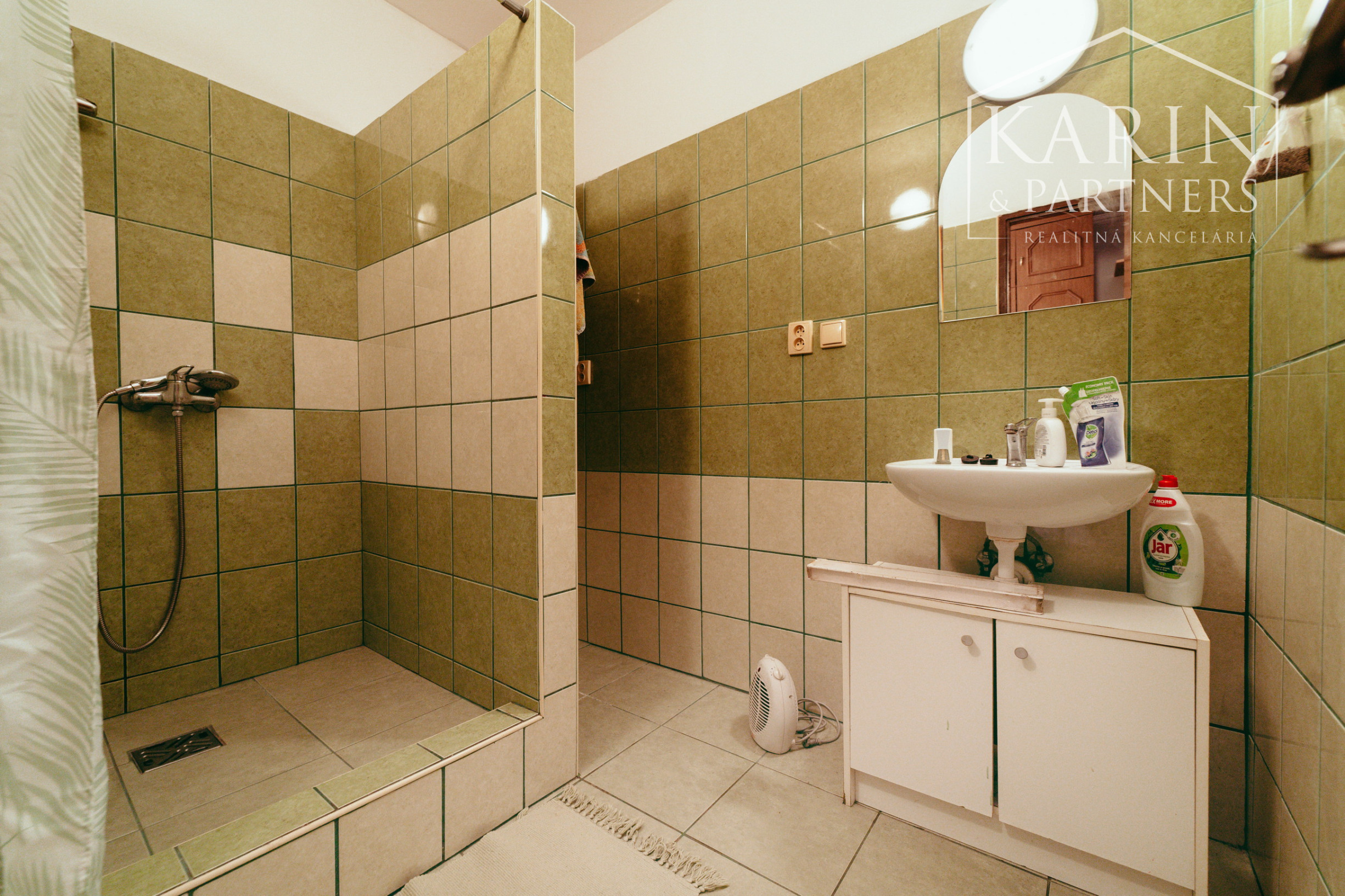 3i byt so záhradou a garážou v obci Brodské