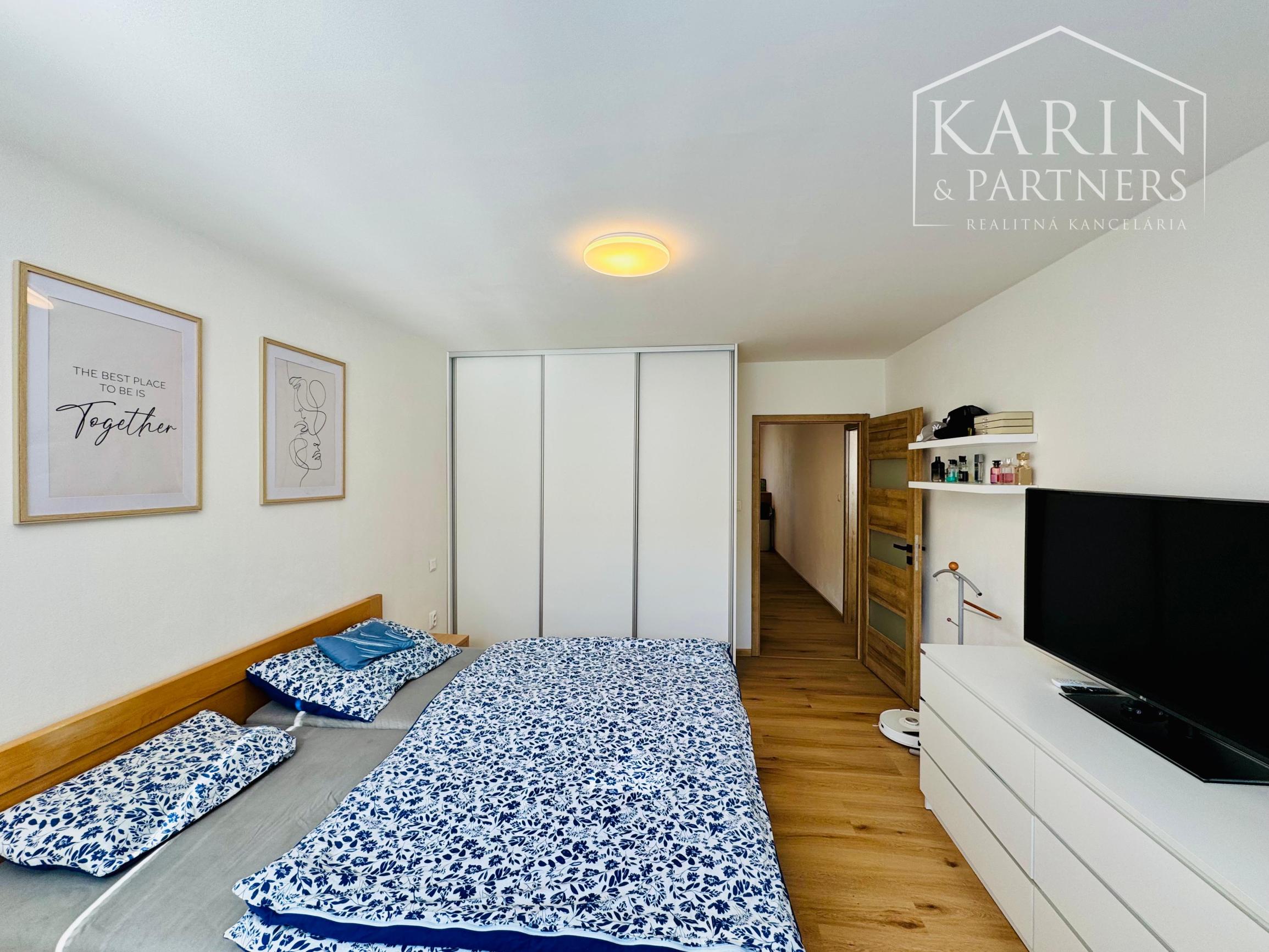 KOMPLETNE ZREKONŠTRUOVANÝ 2i BYT - SKALICA