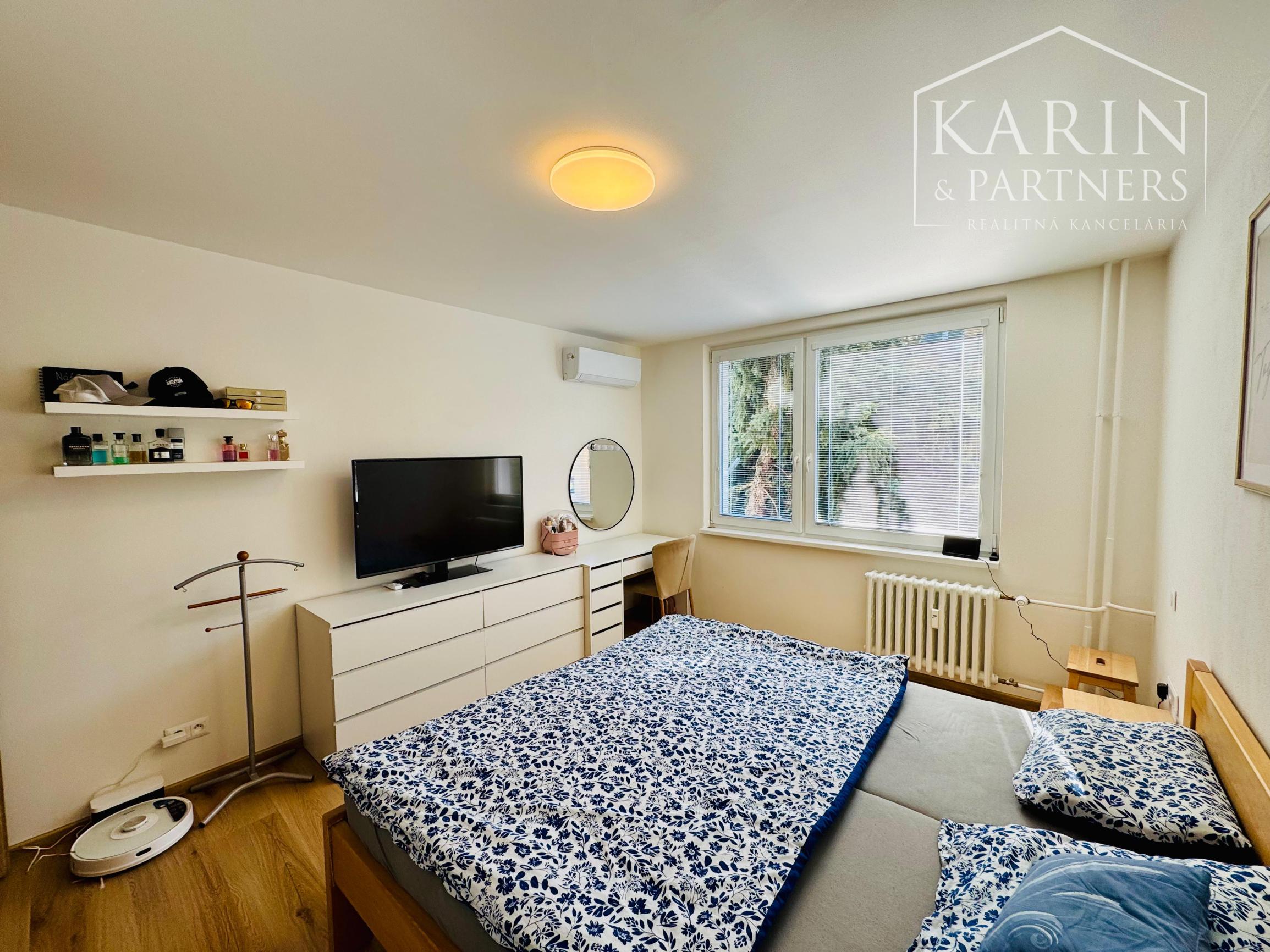 KOMPLETNE ZREKONŠTRUOVANÝ 2i BYT - SKALICA