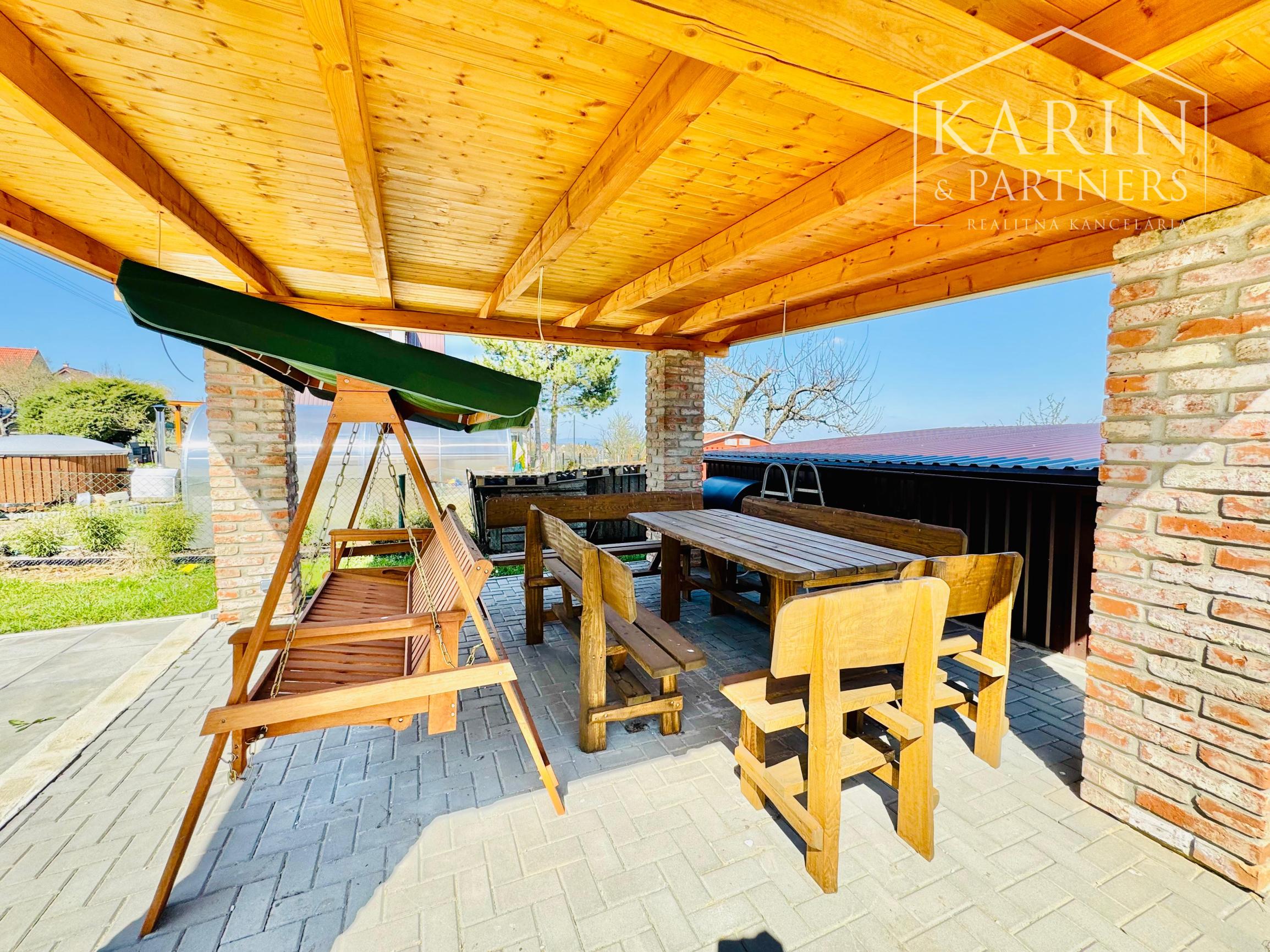 PREDAJ: CHATA S POZEMKOM 911 M² – SKALICA