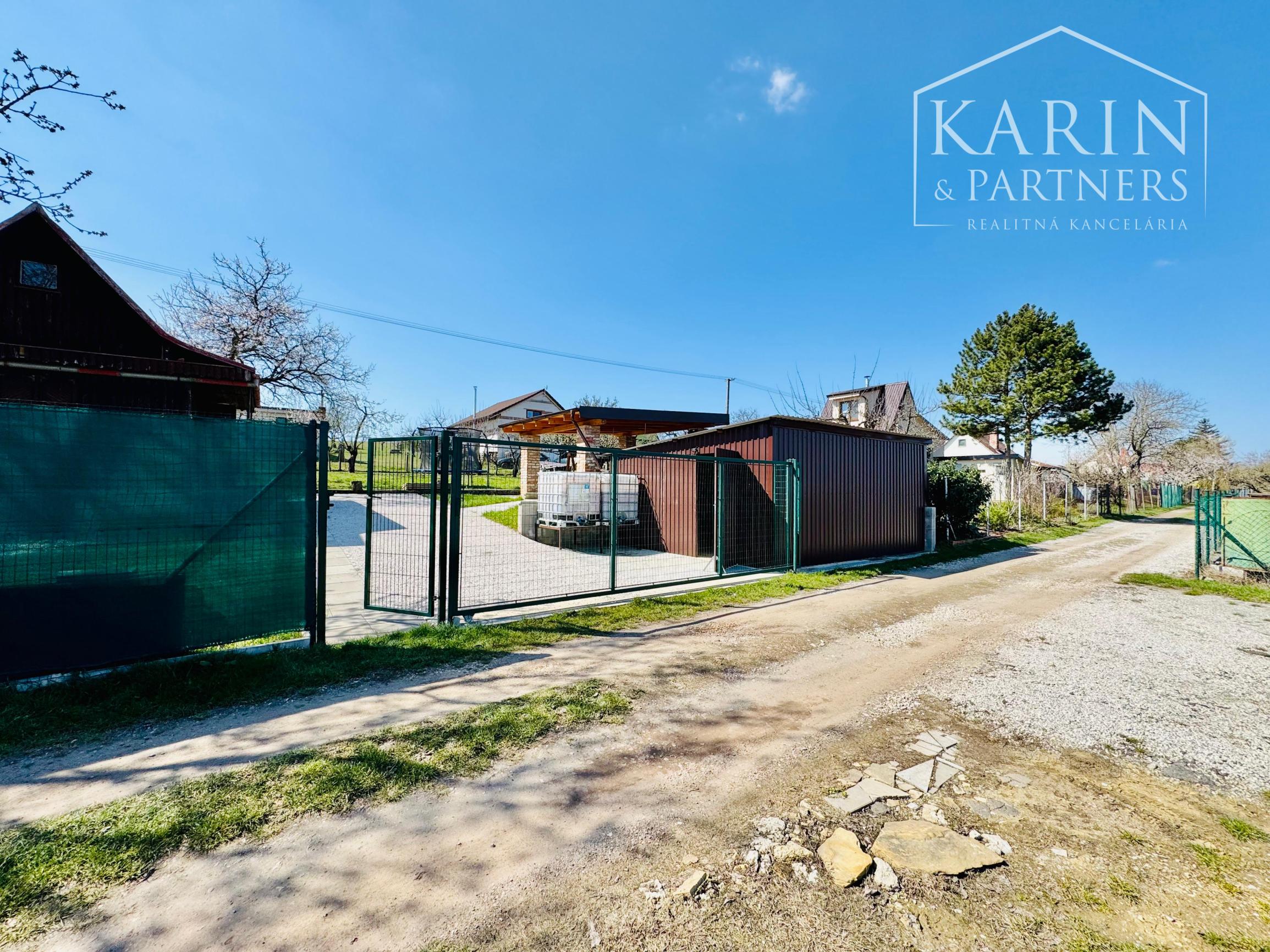 PREDAJ: CHATA S POZEMKOM 911 M² – SKALICA