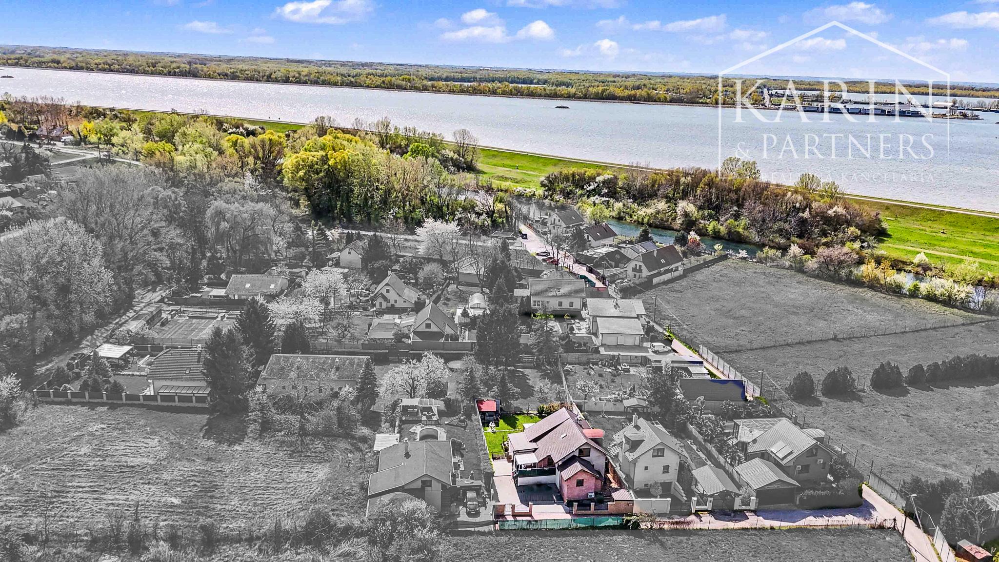 RODINNÝ DOM PRI DUNAJI S DOVOLENKOVOU ATMOSFÉROU - HAMULIAKOVO