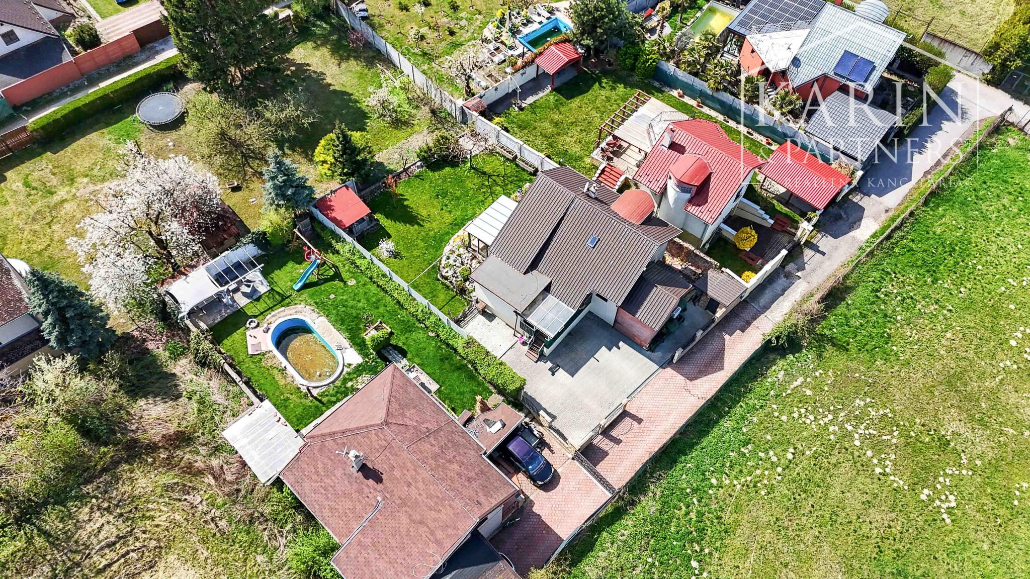 RODINNÝ DOM PRI DUNAJI S DOVOLENKOVOU ATMOSFÉROU - HAMULIAKOVO