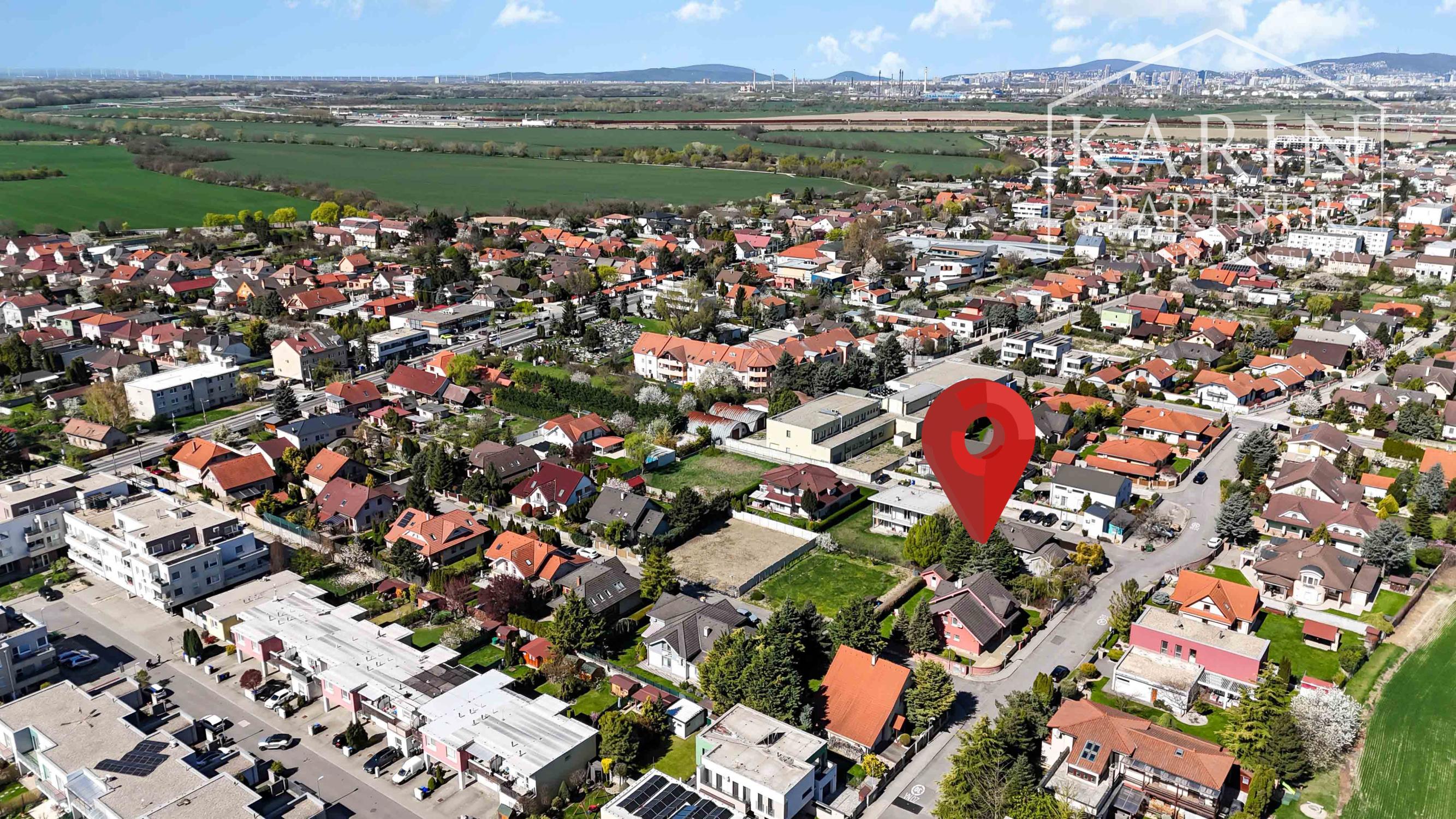 PRIESTRANNÝ 5I RODINNÝ DOM S DVOJGARÁŽOU A KRÁSNOU ZÁHRADOU