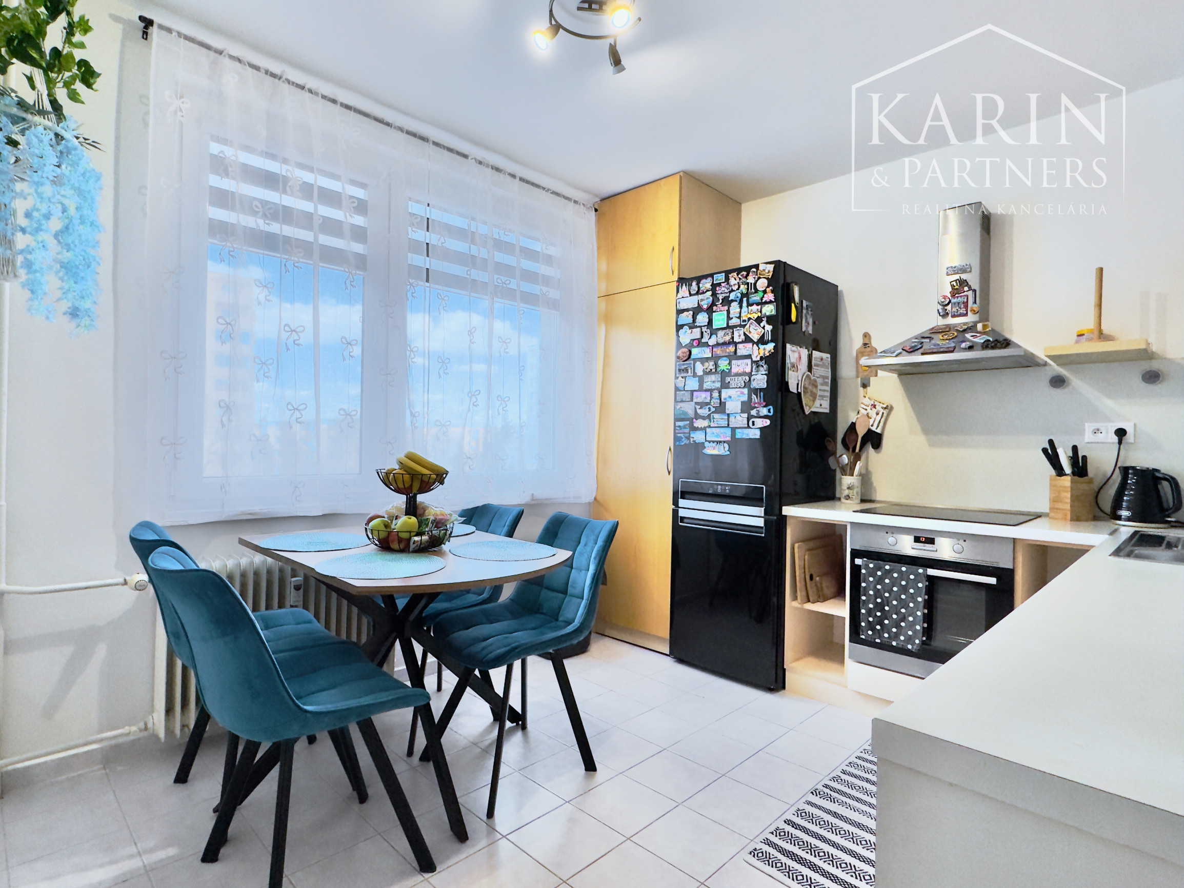 Exkluzívny, slnečný 3-izbový byt s dvomi lodžiami a výhľadom na zeleň, Pod Hájkom - Skalica