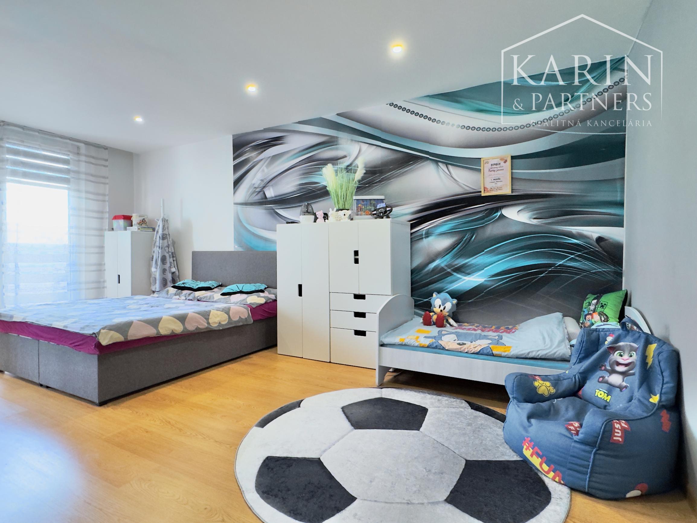 Exkluzívny, slnečný 3-izbový byt s dvomi lodžiami a výhľadom na zeleň, Pod Hájkom - Skalica