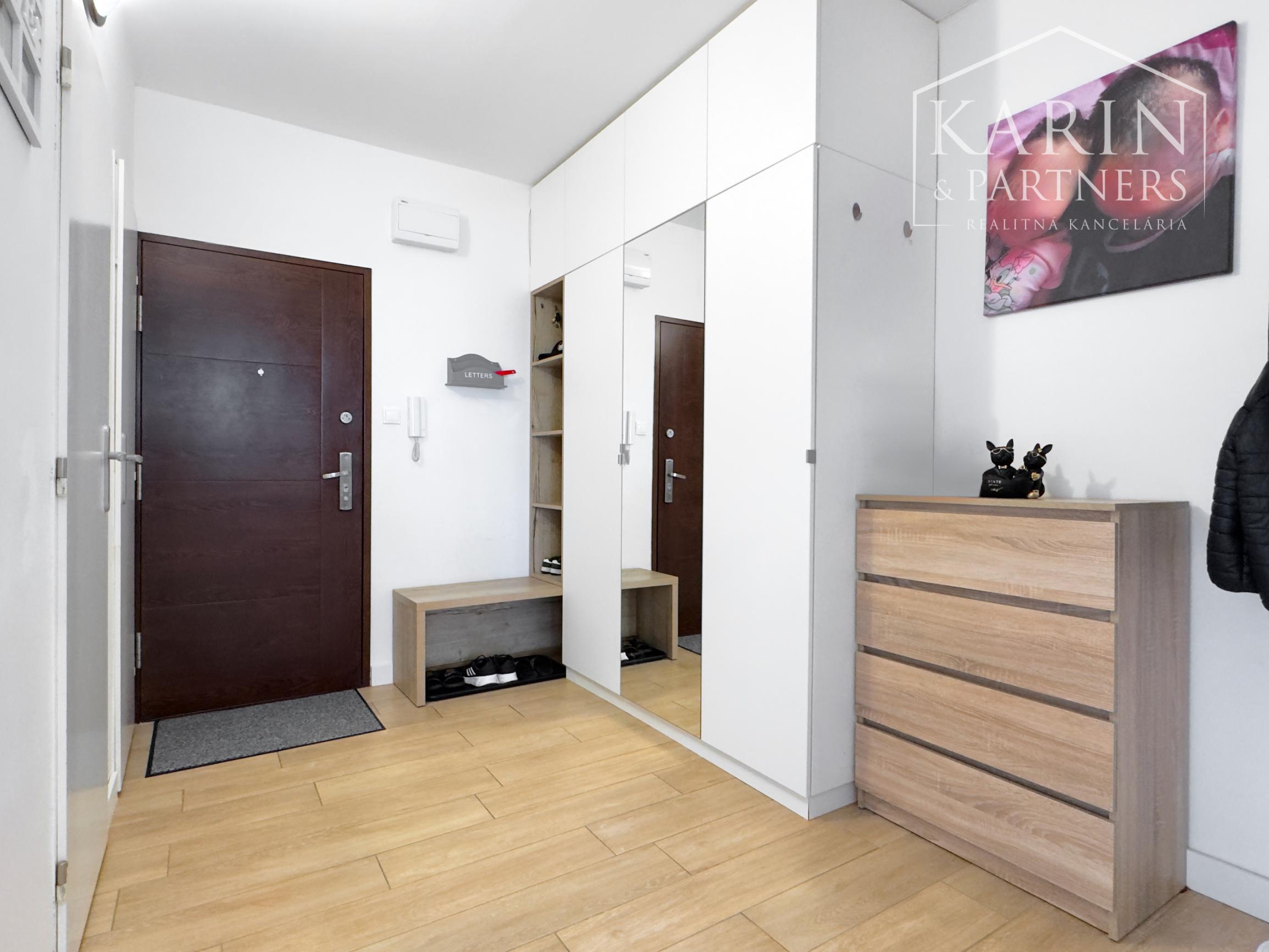 Exkluzívny, slnečný 3-izbový byt s dvomi lodžiami a výhľadom na zeleň, Pod Hájkom - Skalica