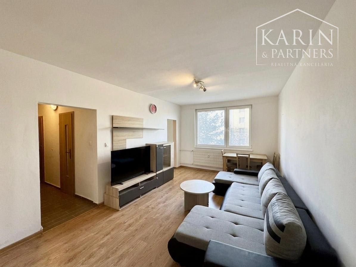2i ZARIADENÝ BYT NA PRENÁJOM, SNP, HOLÍČ