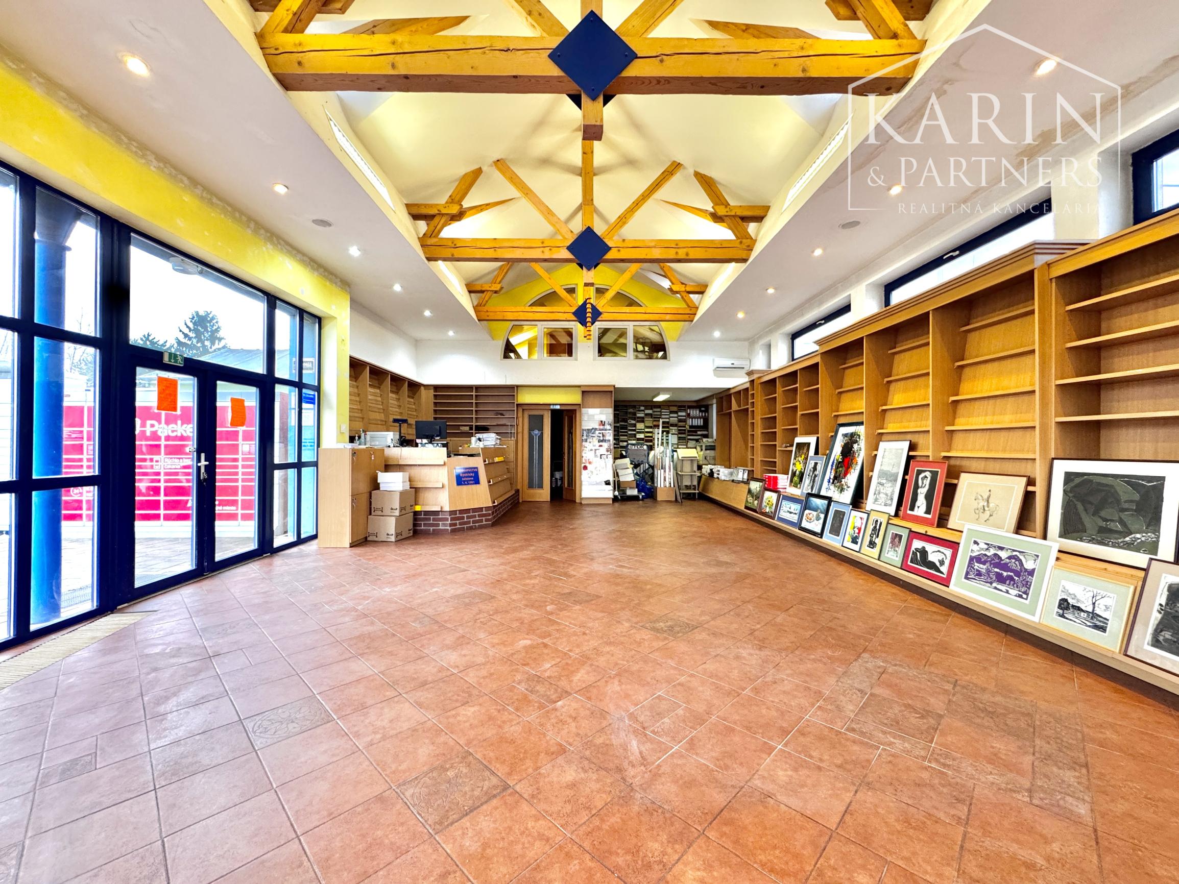 Výnimočná ponuka predaja budovy býv. kníhkupectva, Holíč - Kátovská ul.