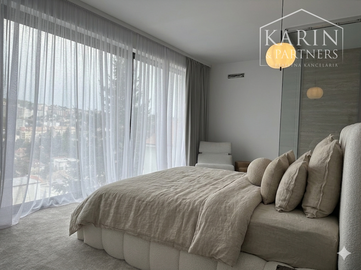 Vila pri Horskom parku s bazénom