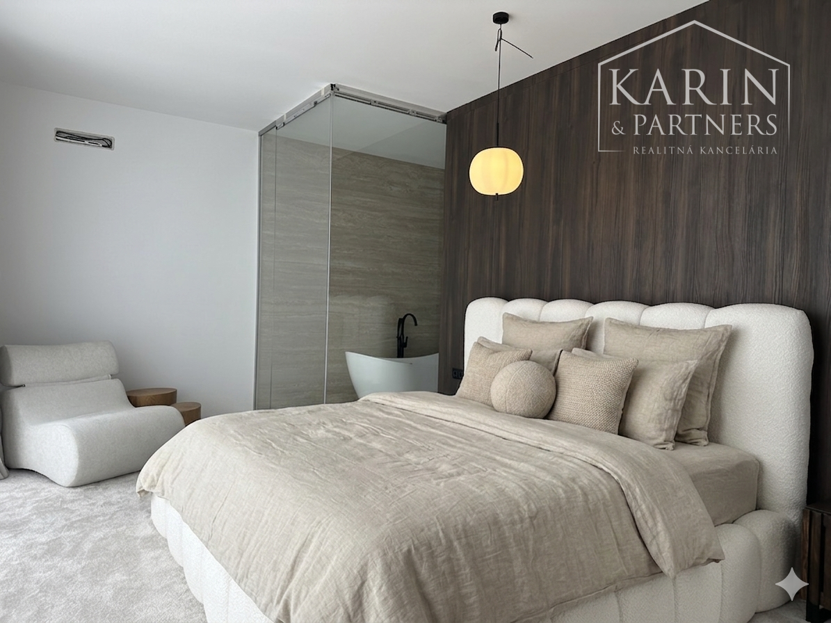 Vila s bazénom pri Horskom parku na prenájom