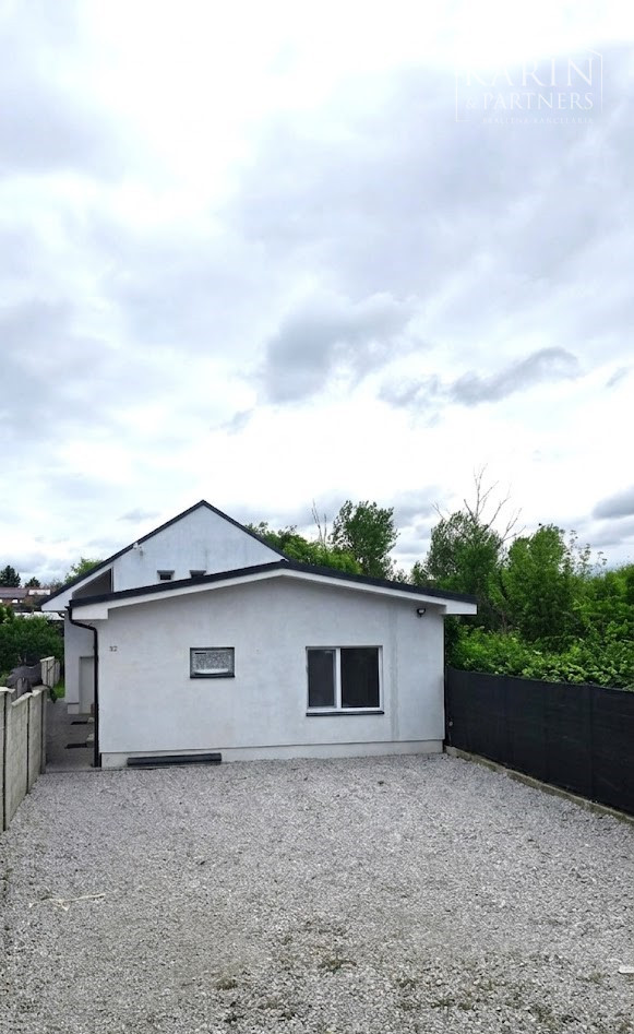 Predaj - Rodinný dom so 5 bytovými jednotkami - Senec. Investícia/podnikanie