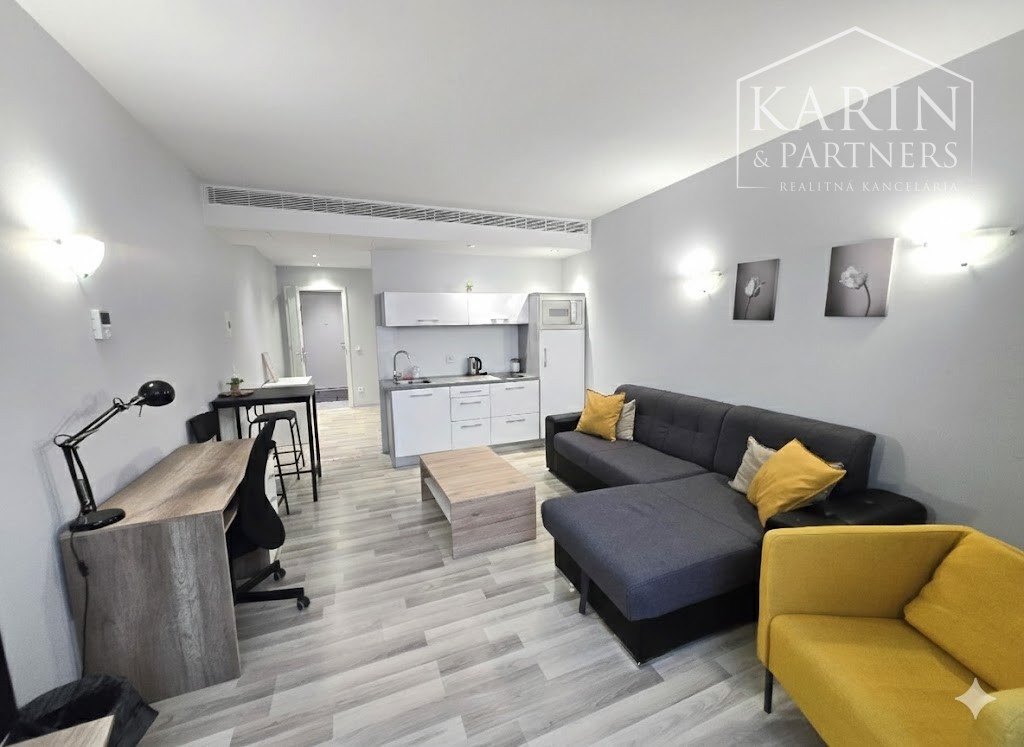 Prenájom - 2 izbový byt  v komplexe Eurovea - Pribinova ul. Exkluzívne!