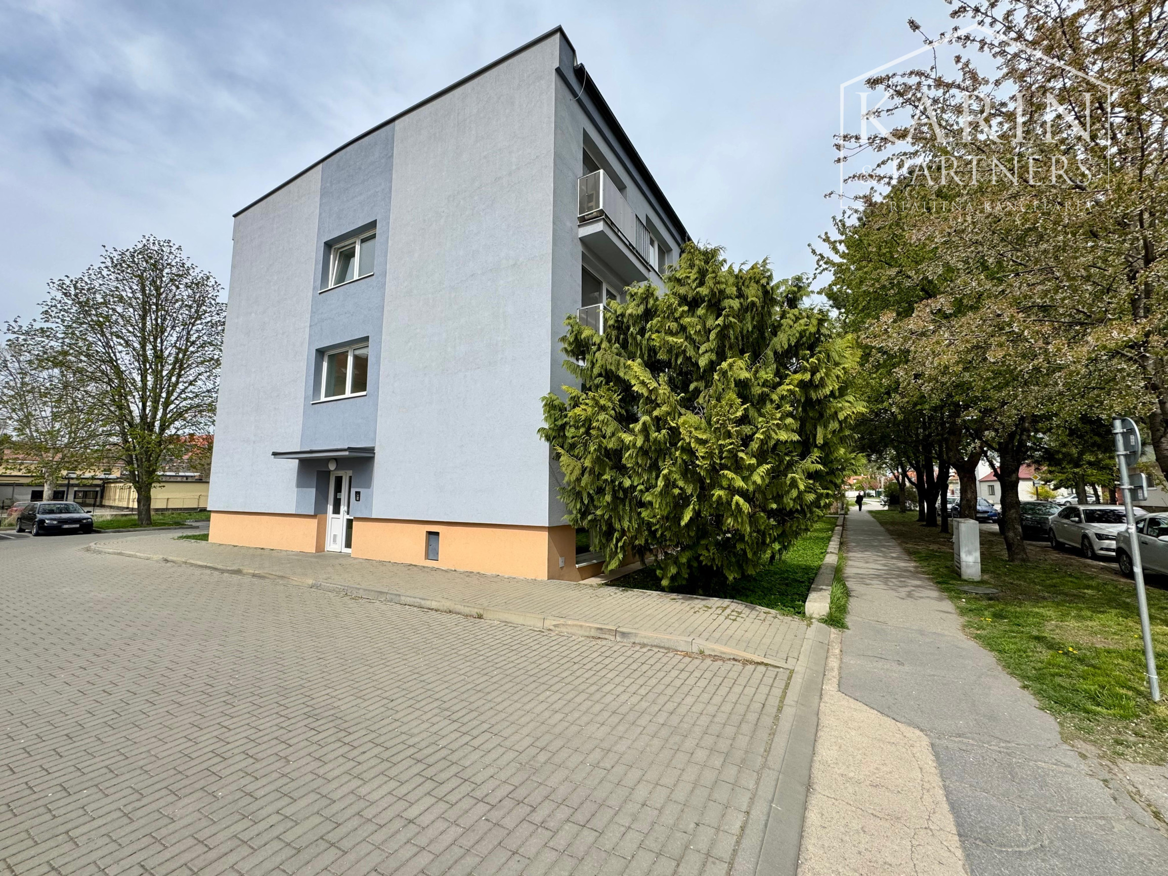 2i ZARIADENÝ BYT NA PRENÁJOM, HURBANOVA, SKALICA