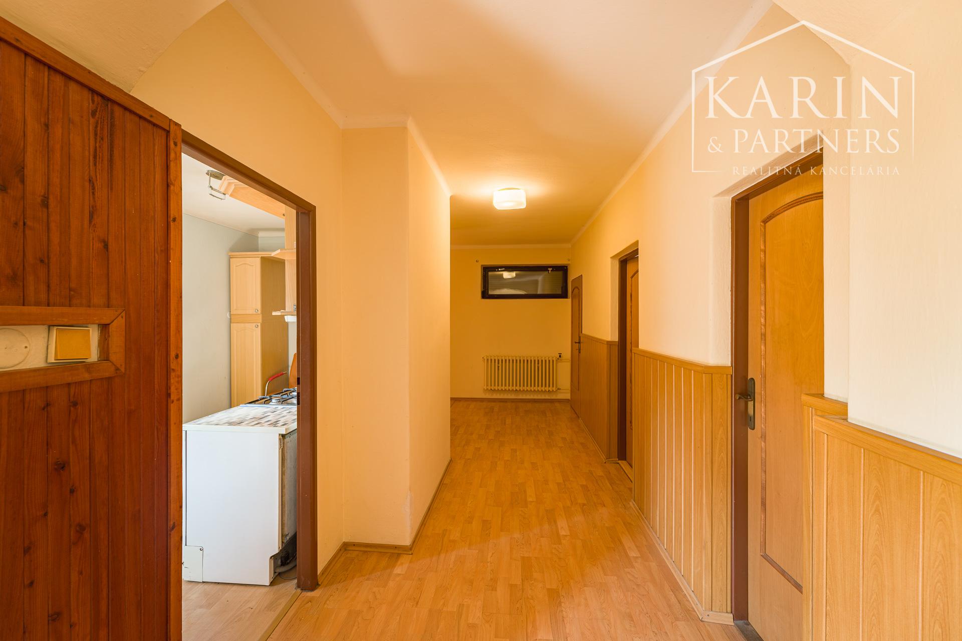 Výnimočný rodinný dom v tichej lokalite – Komárno, Nová Stráž