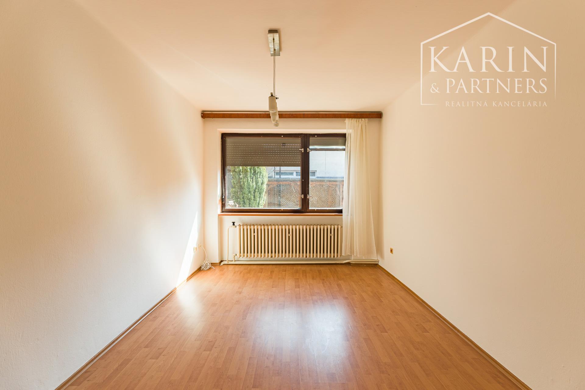 Výnimočný rodinný dom v tichej lokalite – Komárno, Nová Stráž