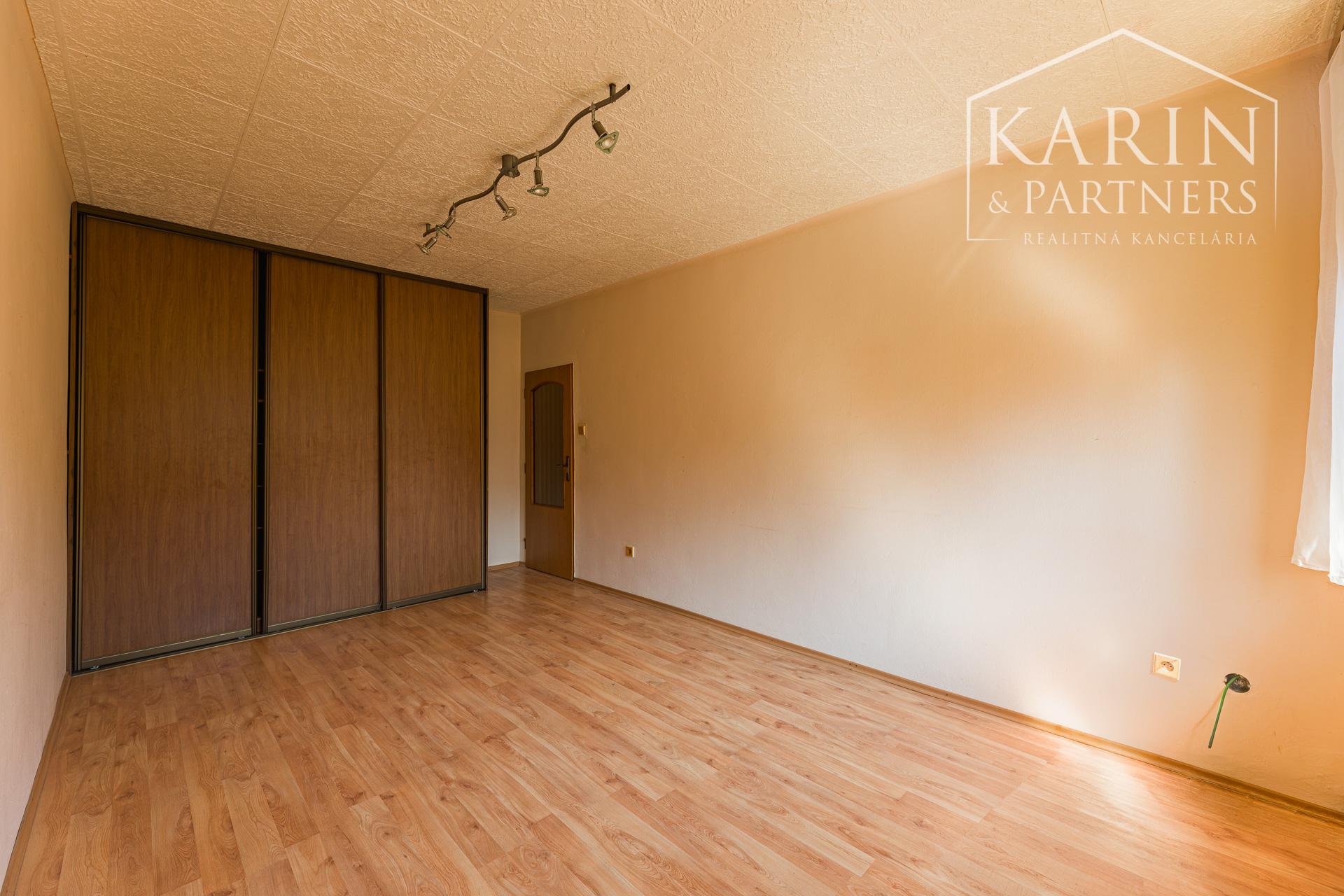 Výnimočný rodinný dom v tichej lokalite – Komárno, Nová Stráž