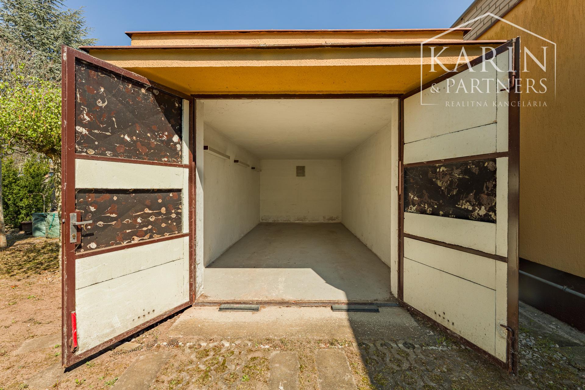 Výnimočný rodinný dom v tichej lokalite – Komárno, Nová Stráž