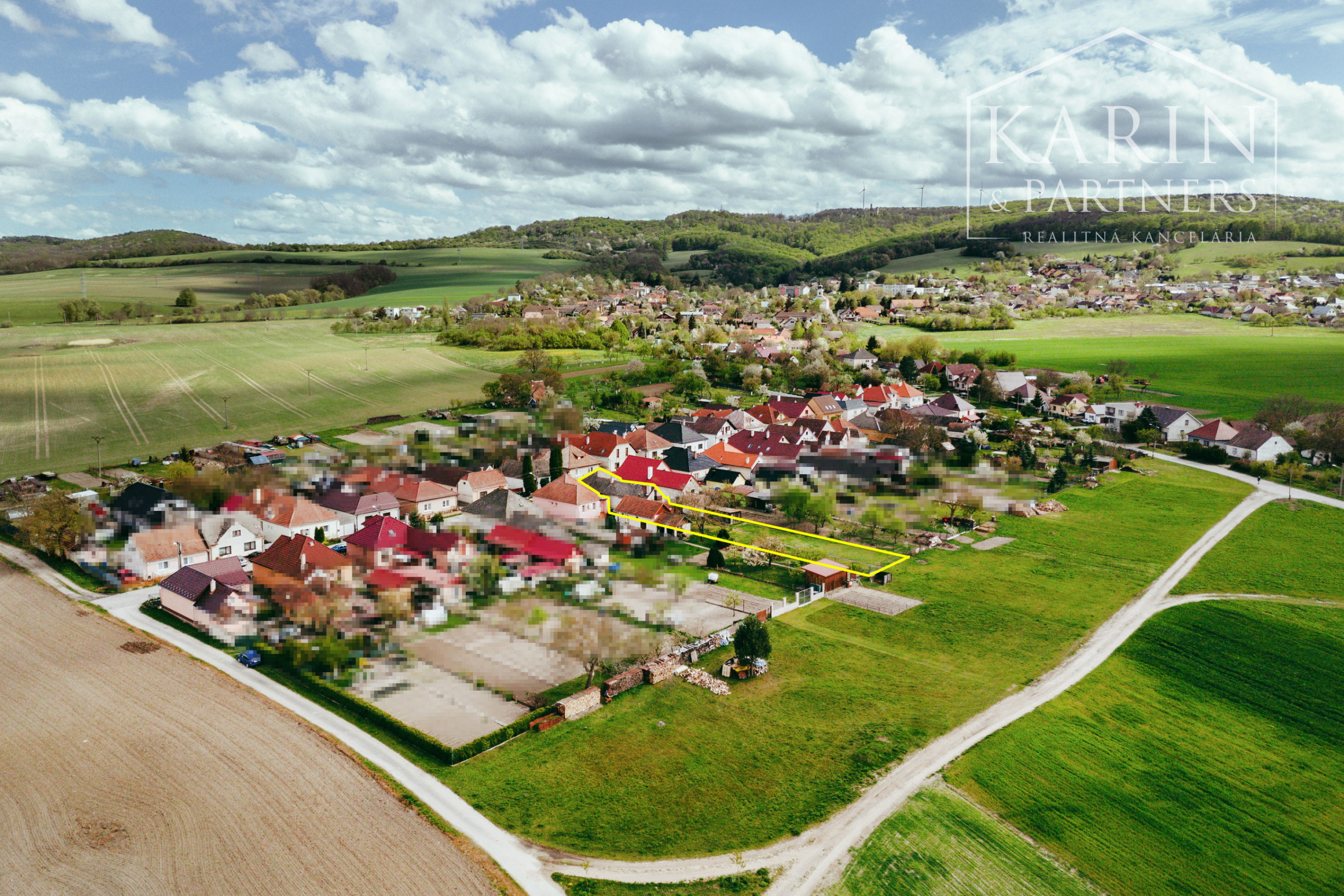 4i rodinný dom v obci Cerová v blízkosti Malých Karpát