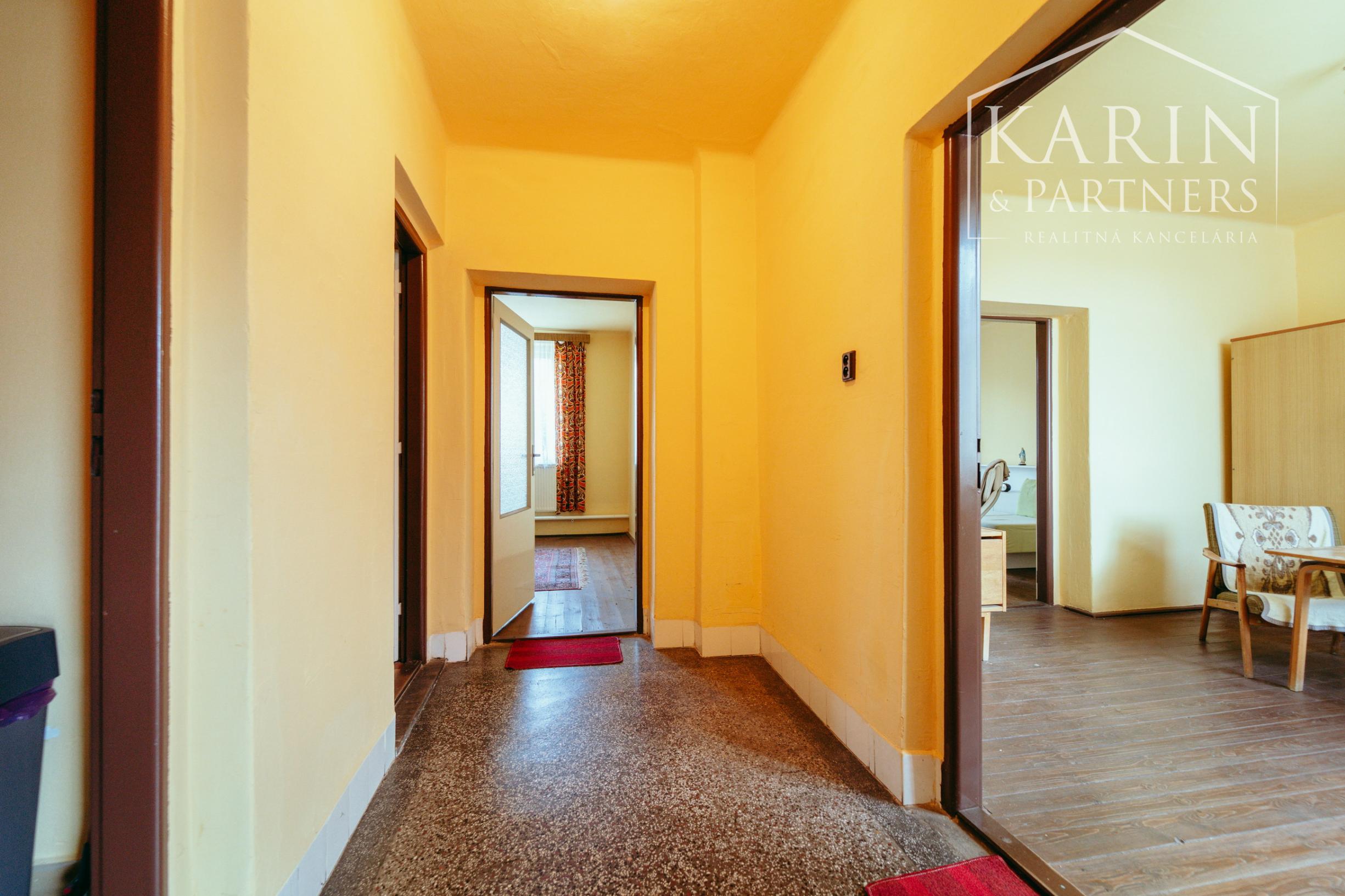 4i rodinný dom v obci Cerová v blízkosti Malých Karpát