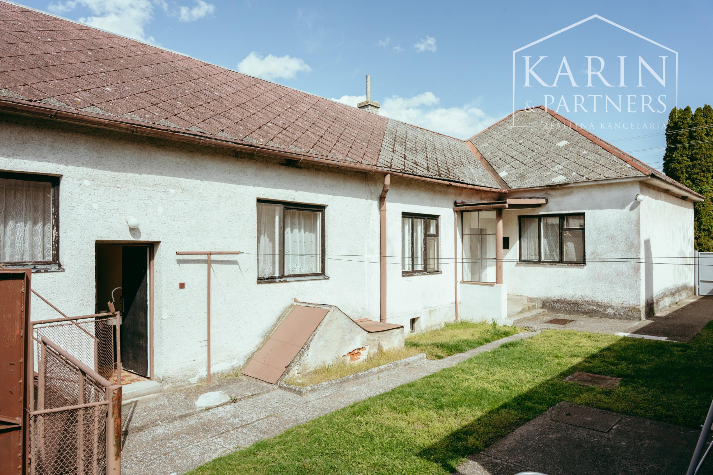 4i rodinný dom v obci Cerová v blízkosti Malých Karpát
