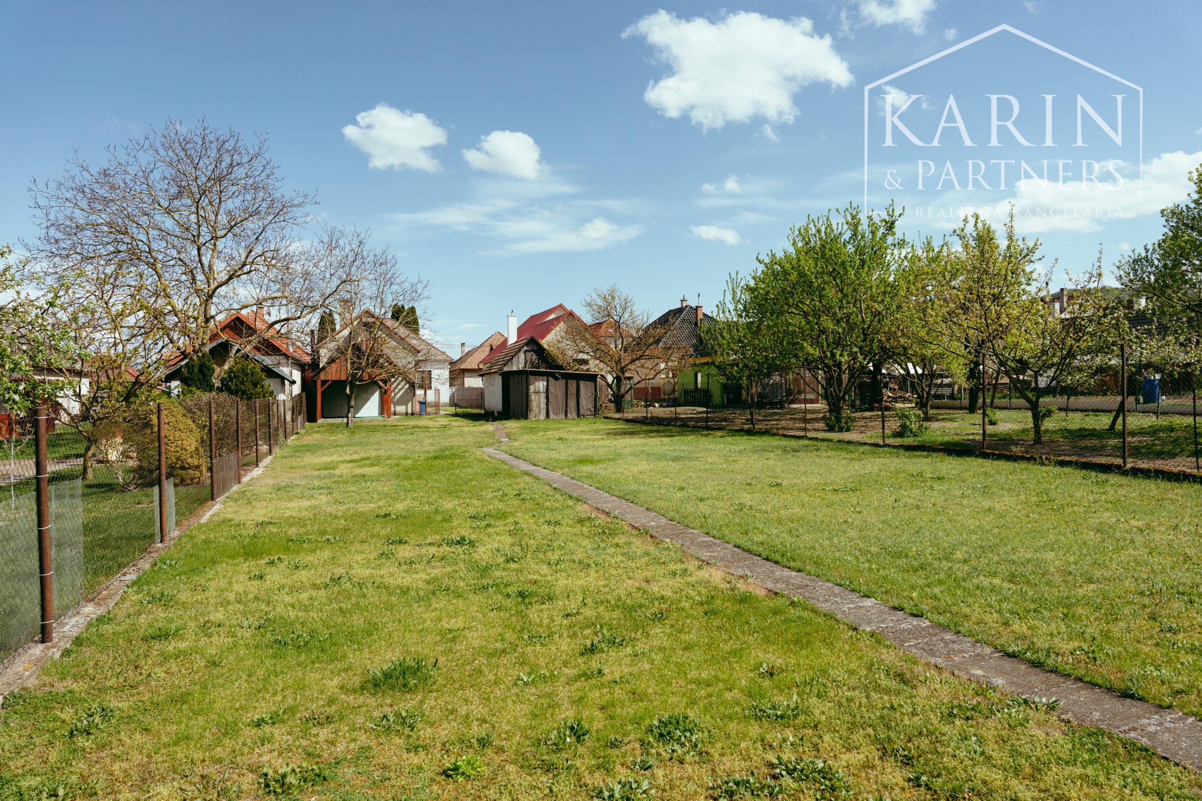 4i rodinný dom v obci Cerová v blízkosti Malých Karpát