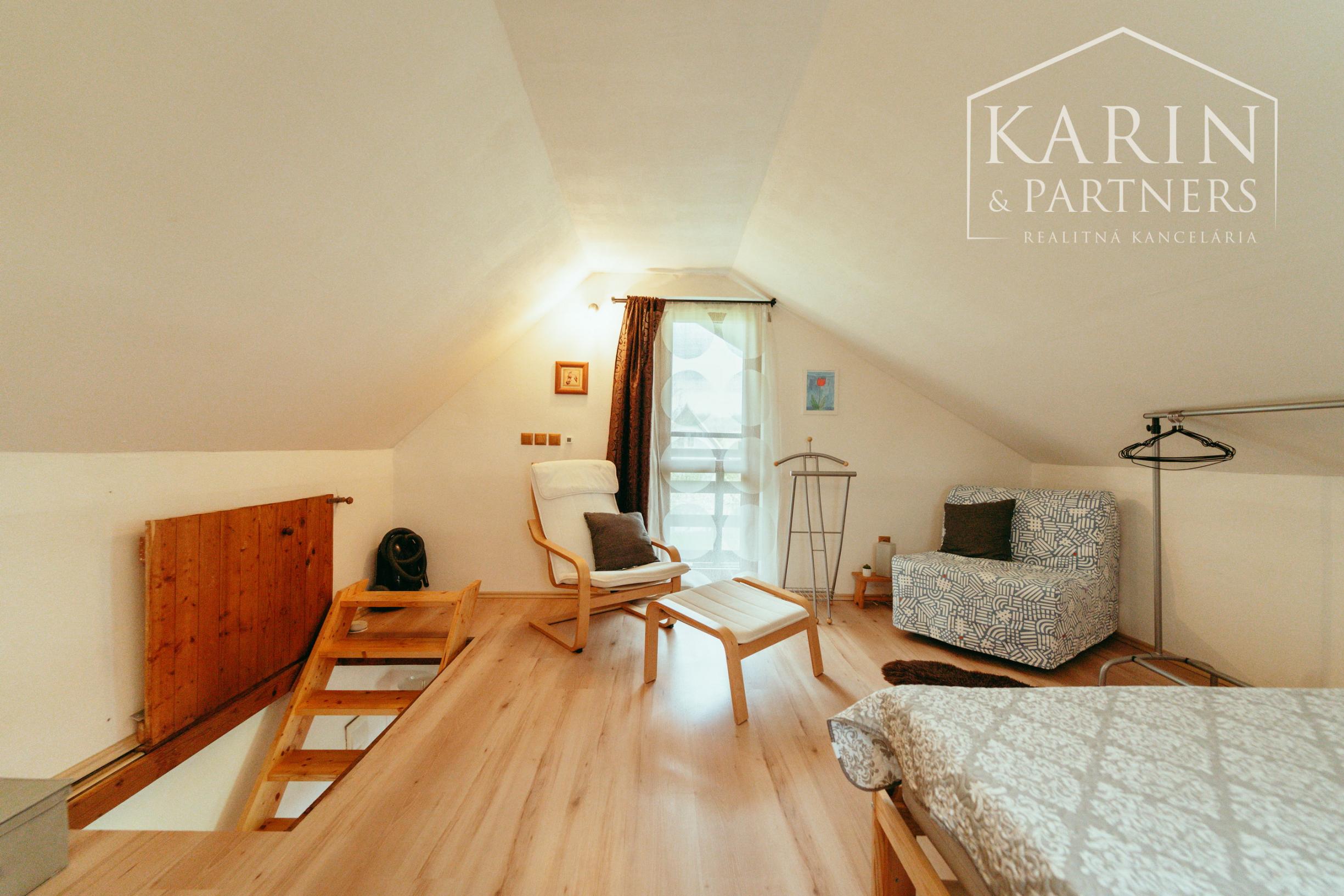 ZARIADENÁ MUROVANÁ CHATA S VÝHĽADOM – OSUSKÉ