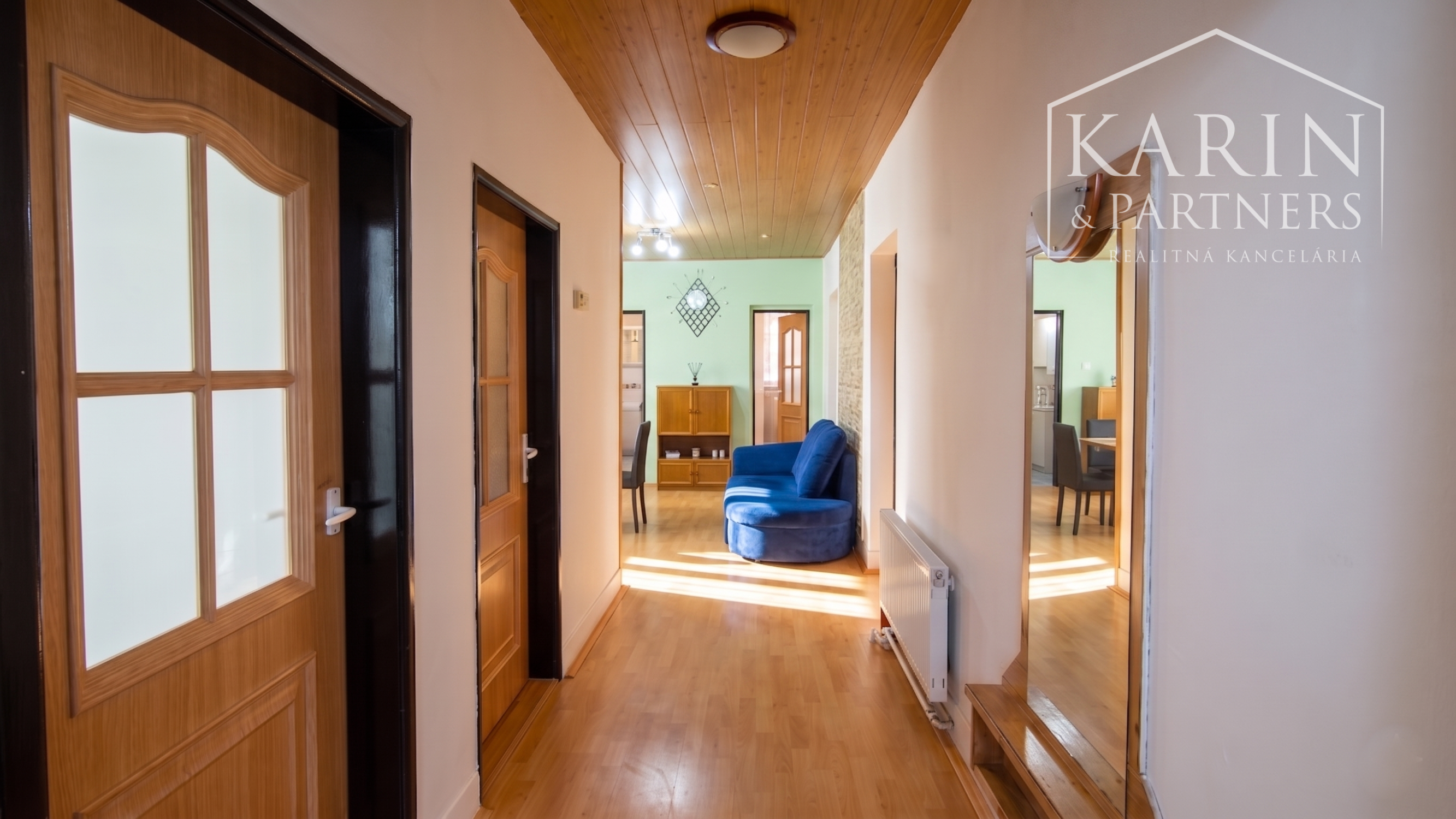 EXKLUZÍVNE na PREDAJ: Rodinný dom 4izbový s garážou, Palárikovo