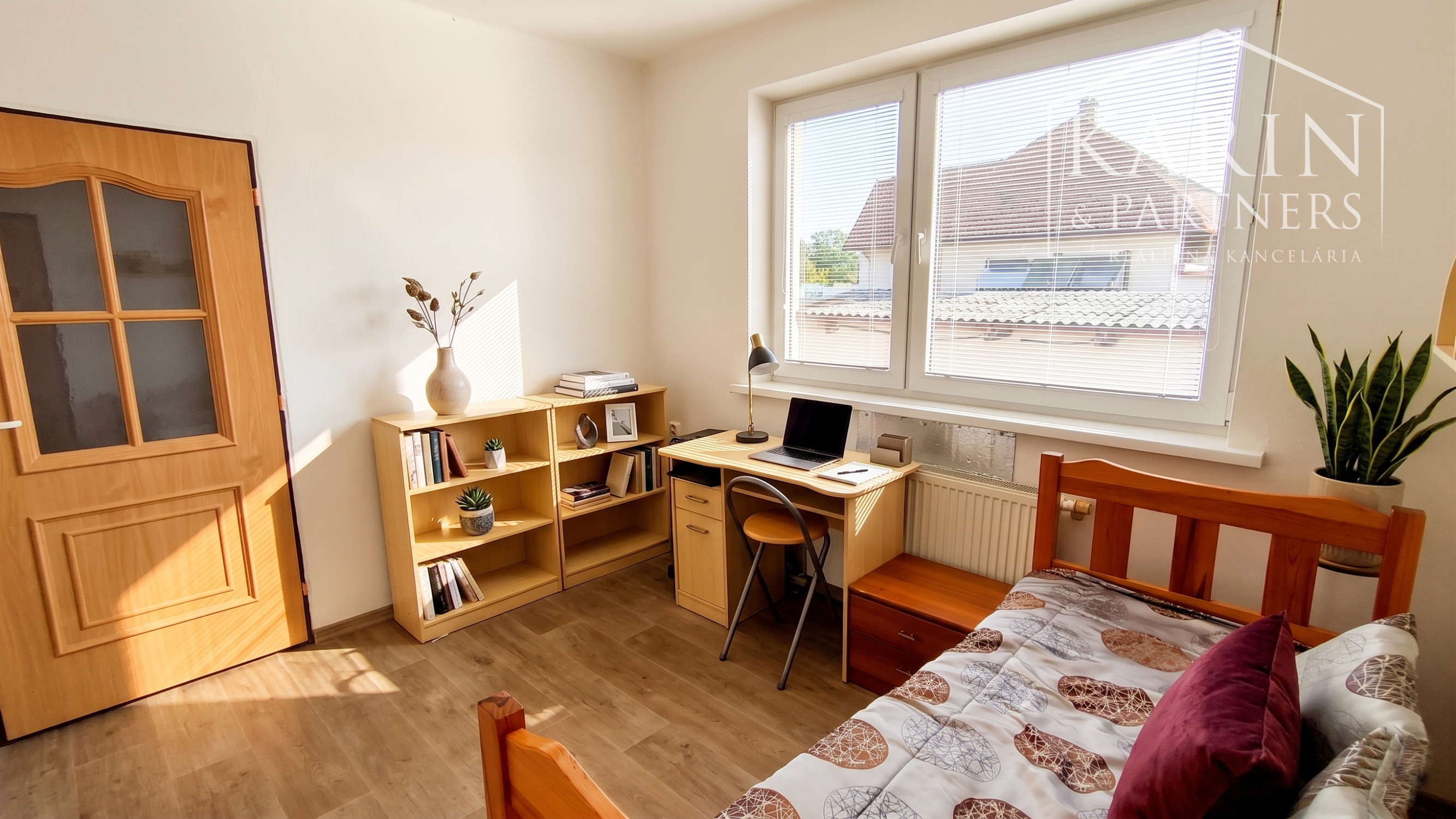 EXKLUZÍVNE na PREDAJ: Rodinný dom 4izbový s garážou, Palárikovo