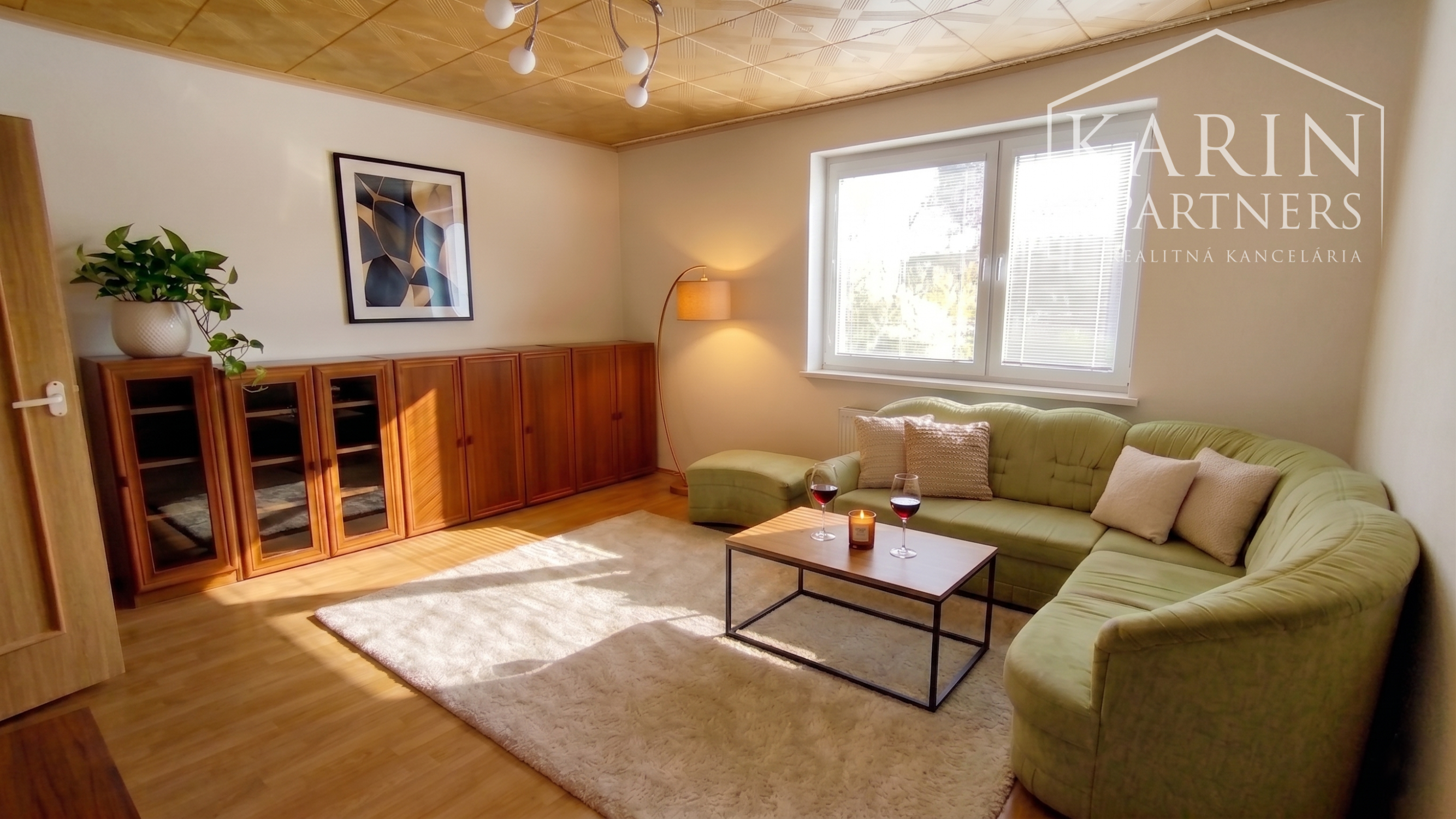 EXKLUZÍVNE na PREDAJ: Rodinný dom 4izbový s garážou, Palárikovo